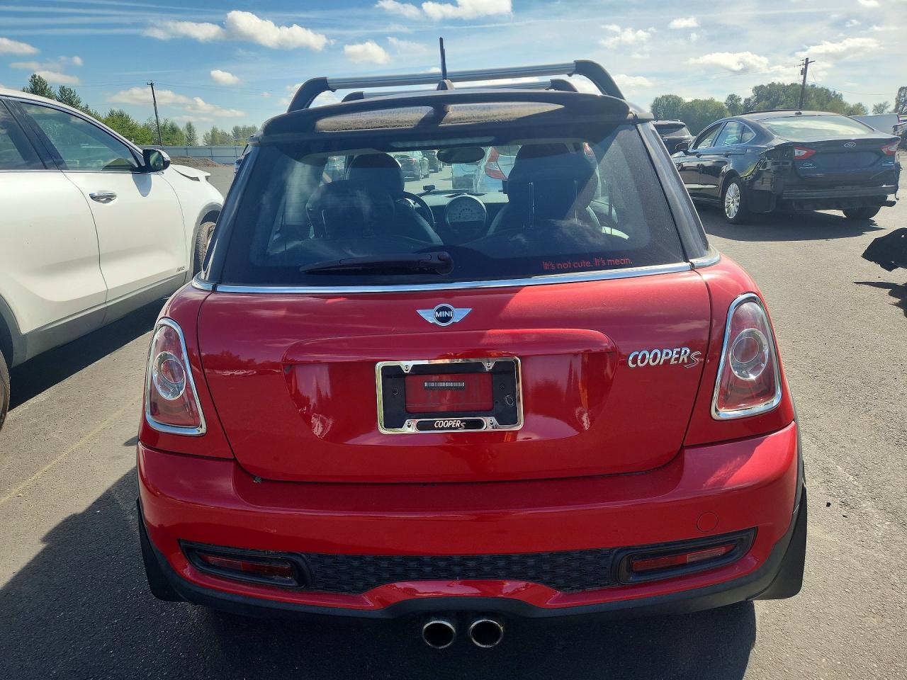 2012 Mini Cooper S Red vin: WMWSV3C54CTY16860