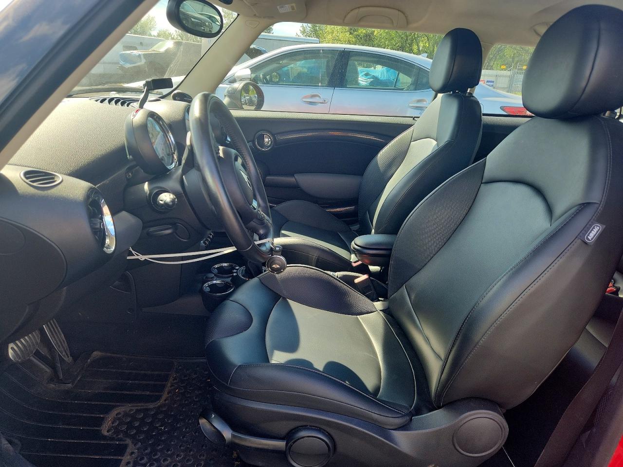 2012 Mini Cooper S Red vin: WMWSV3C54CTY16860