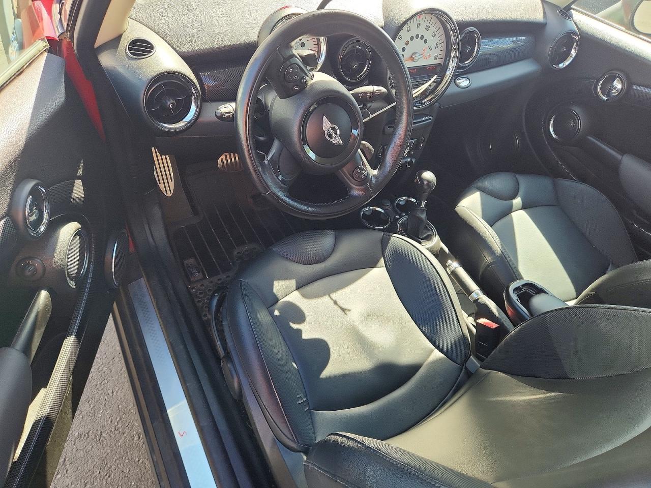 2012 Mini Cooper S Red vin: WMWSV3C54CTY16860