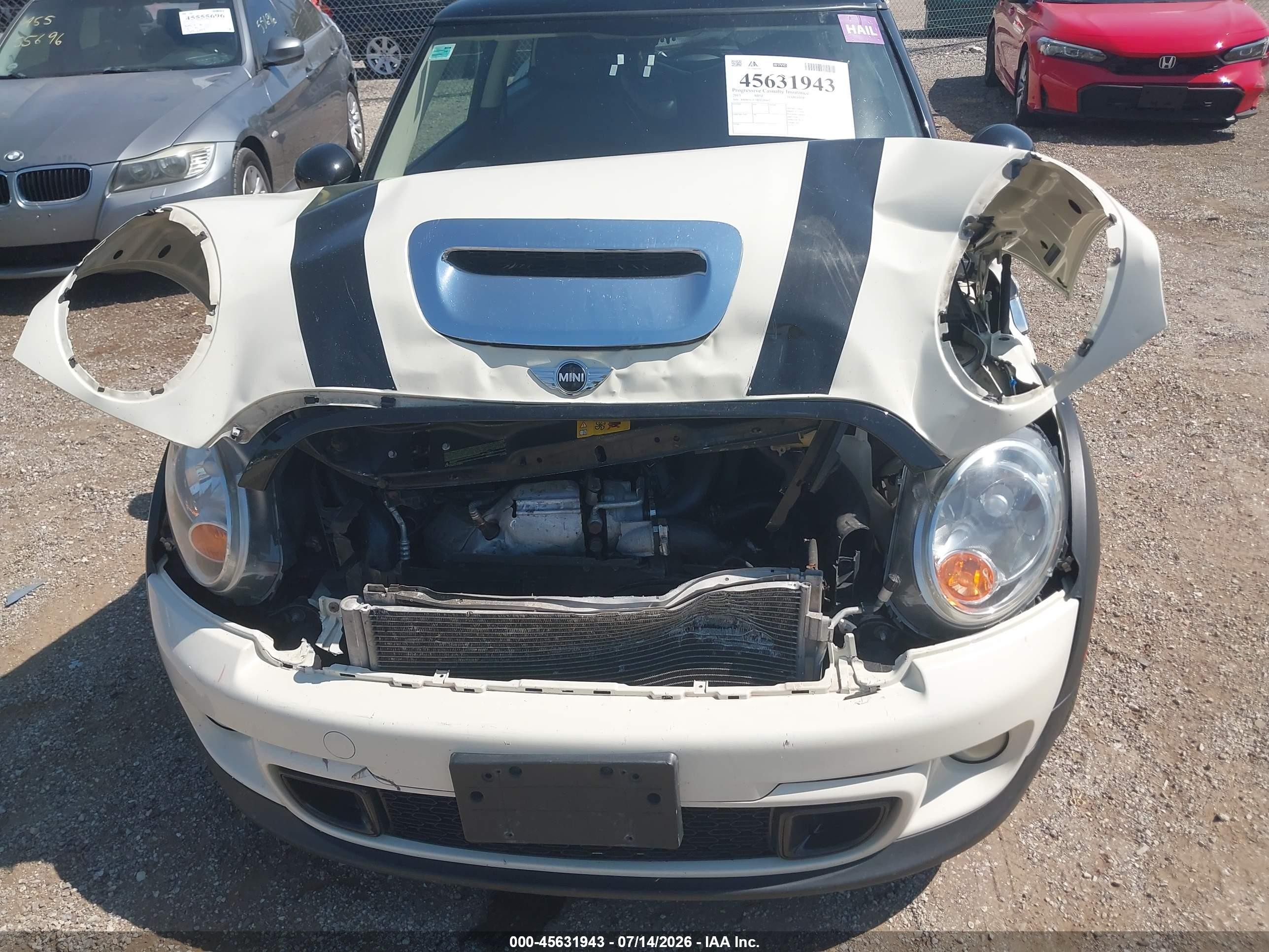 2013 Mini Hardtop Cooper S Cream vin: WMWSV3C54DT390007