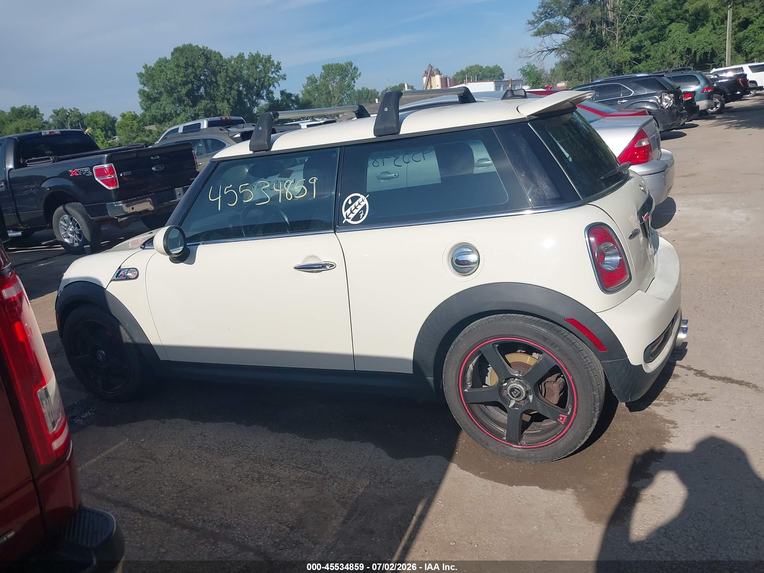 2013 Mini Hardtop Cooper S White vin: WMWSV3C54DT477633