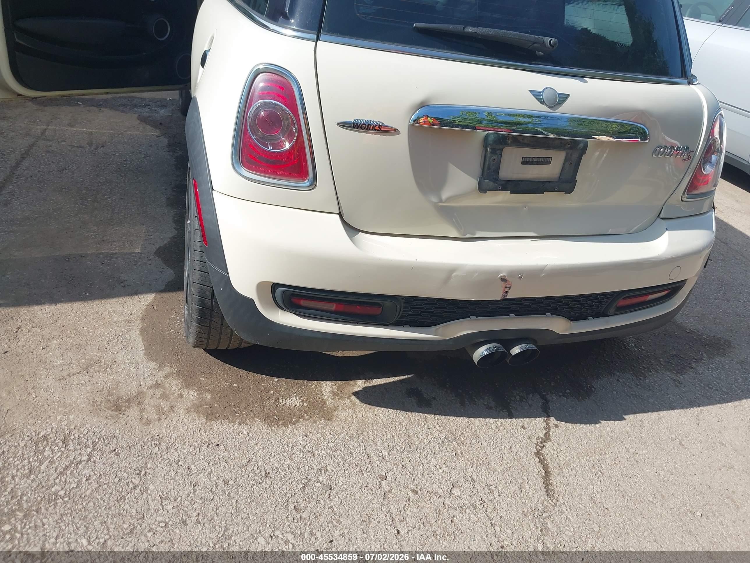 2013 Mini Hardtop Cooper S White vin: WMWSV3C54DT477633