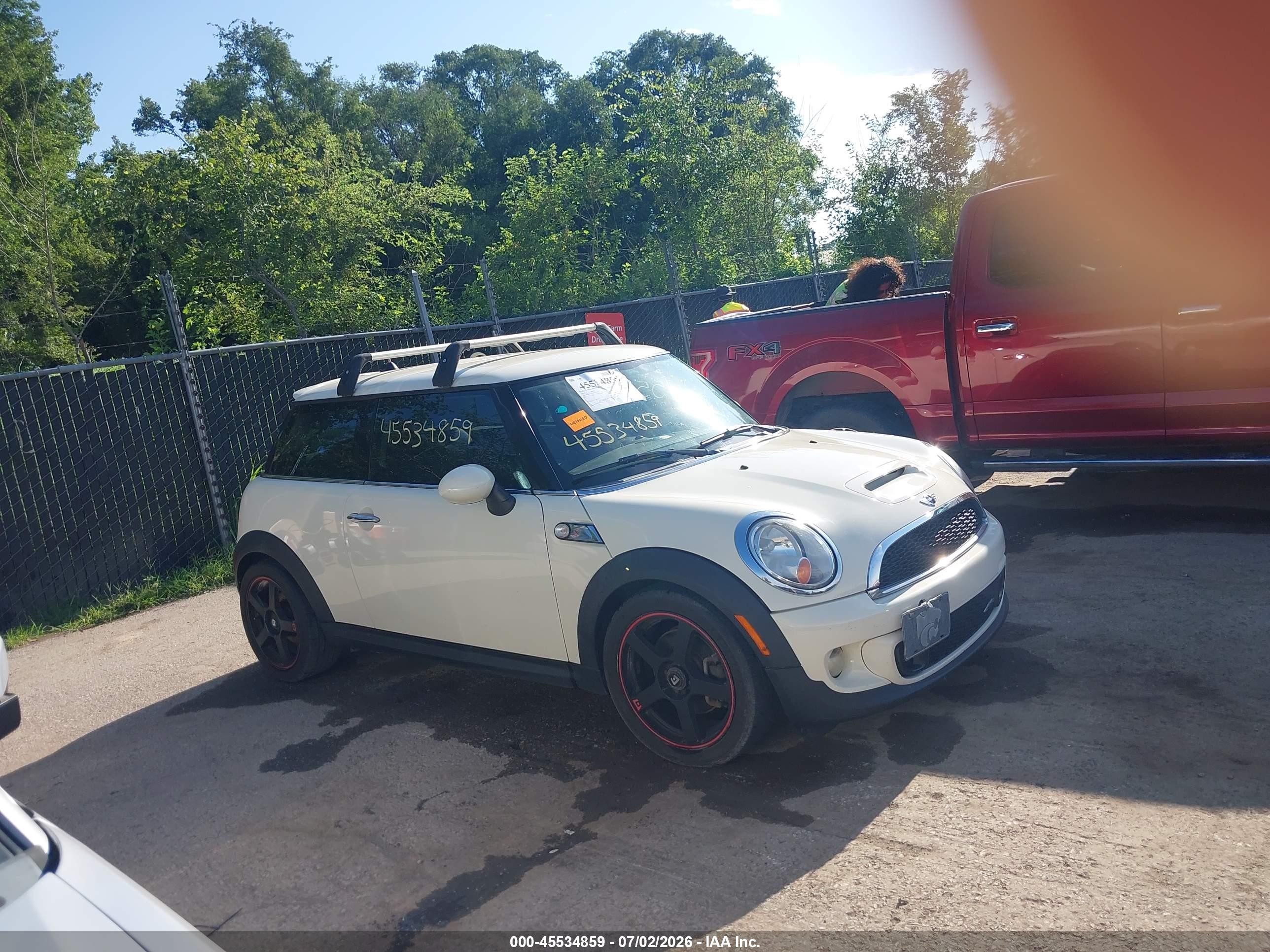 2013 Mini Hardtop Cooper S White vin: WMWSV3C54DT477633