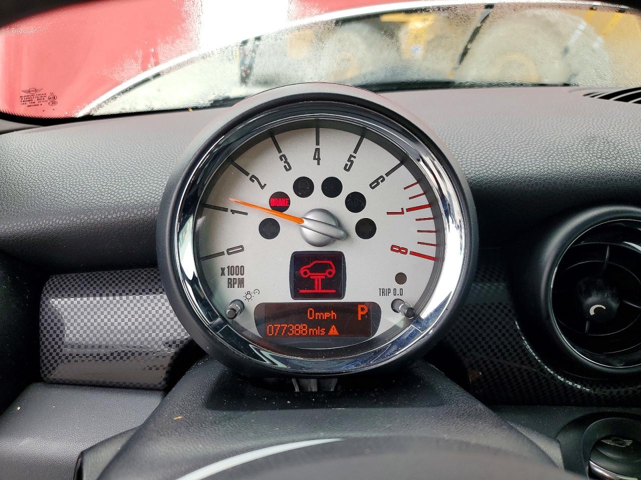 2011 Mini Cooper S Красный vin: WMWSV3C55BTY11813