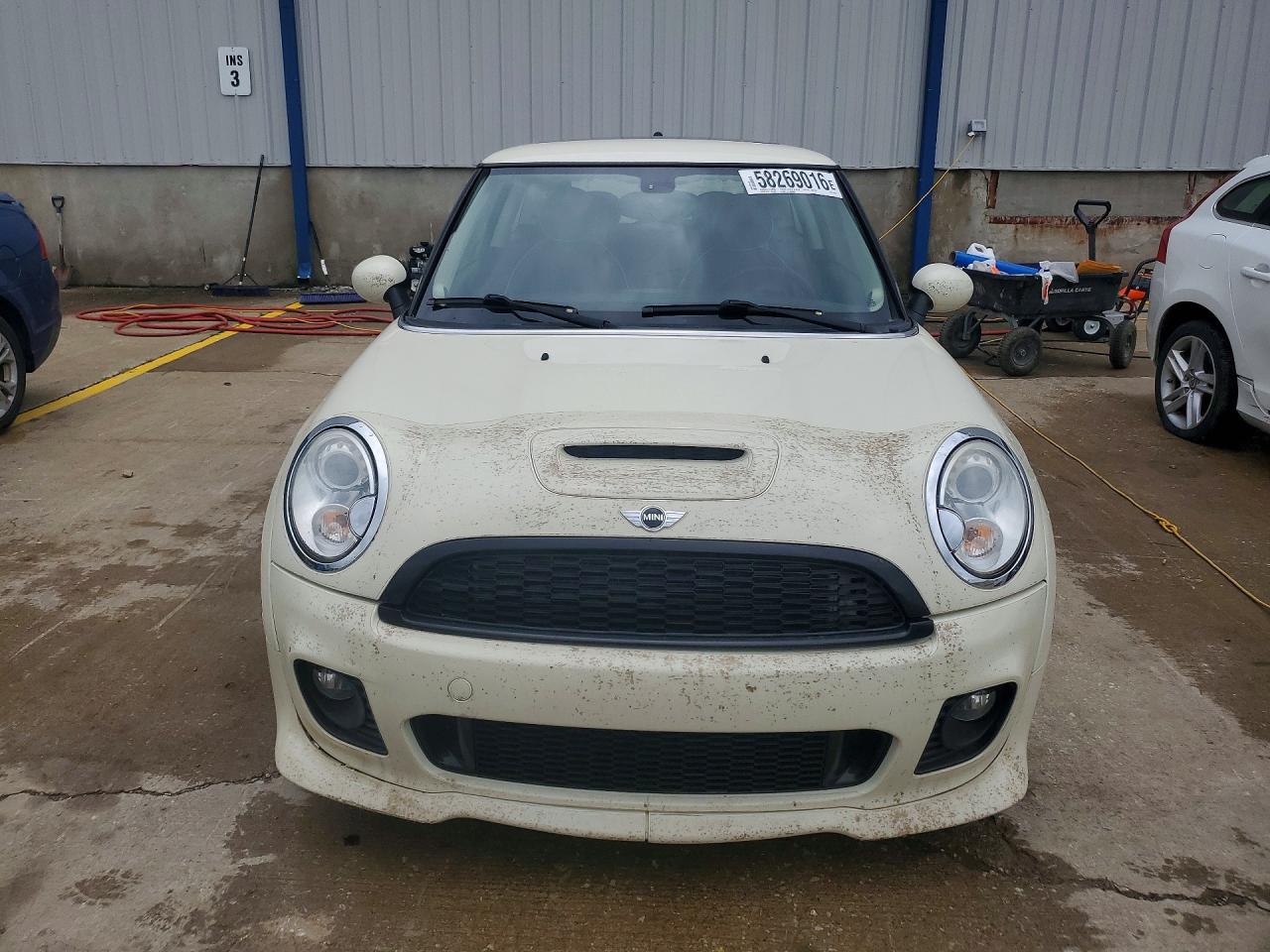 2011 Mini Cooper S Белый vin: WMWSV3C55BTY22293