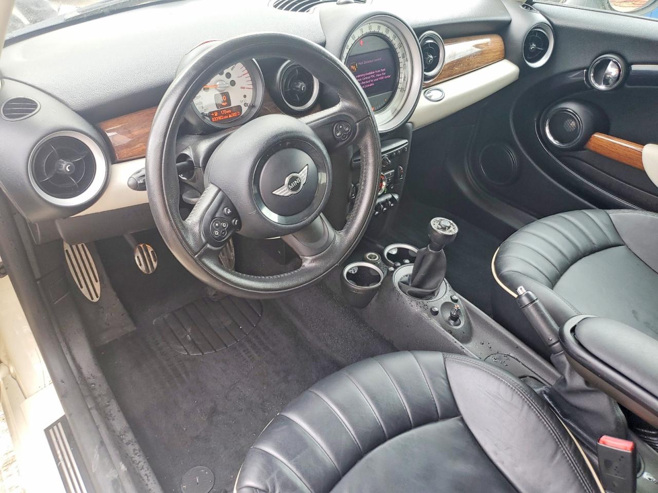 2011 Mini Cooper S Белый vin: WMWSV3C55BTY22293
