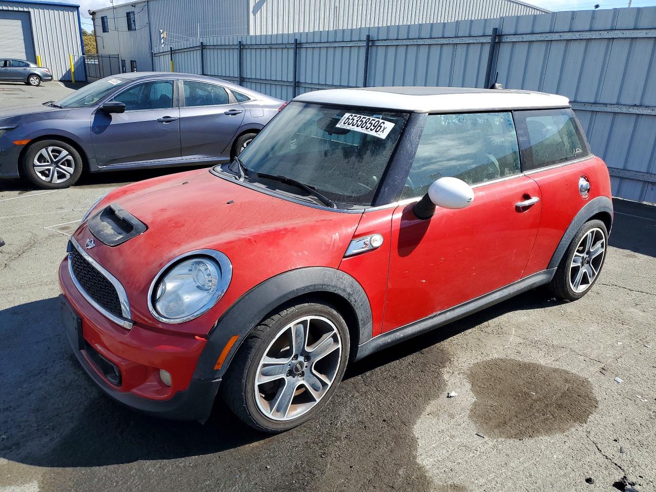 2013 Mini Cooper S Red vin: WMWSV3C55DT394034