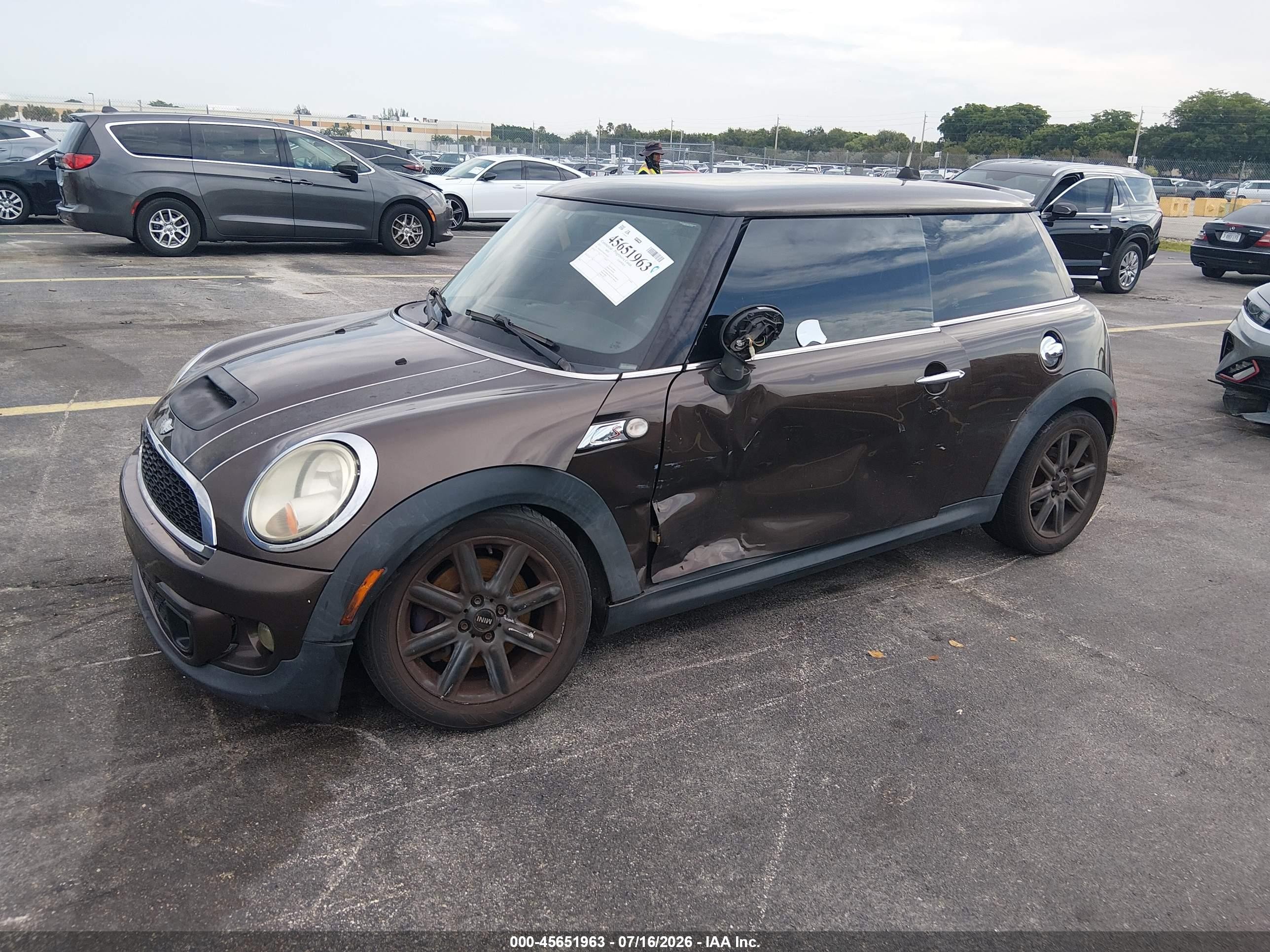 2011 Mini Cooper S   Brown vin: WMWSV3C56BTY20410
