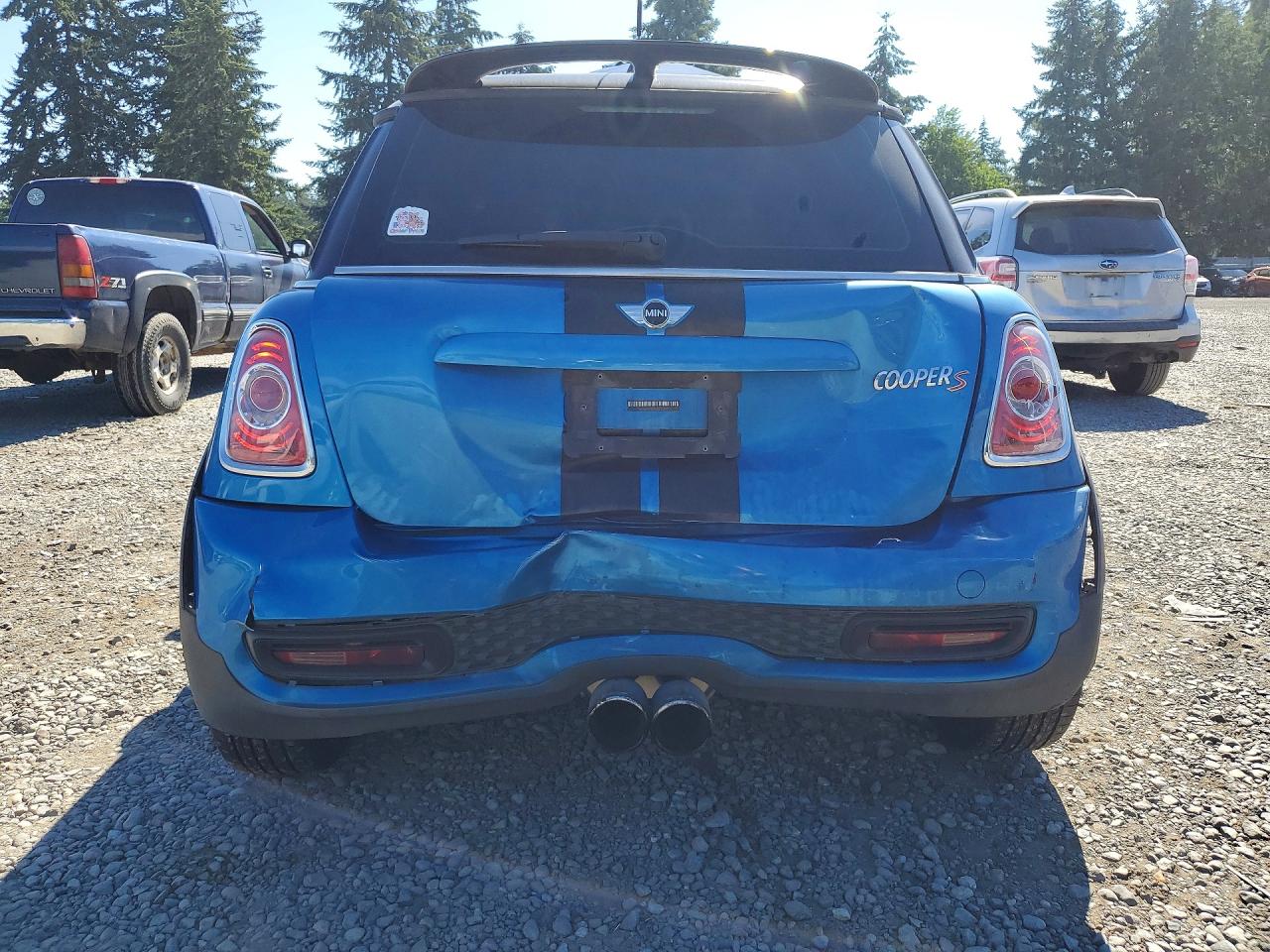 2011 Mini Cooper S Blue vin: WMWSV3C56BTY23131