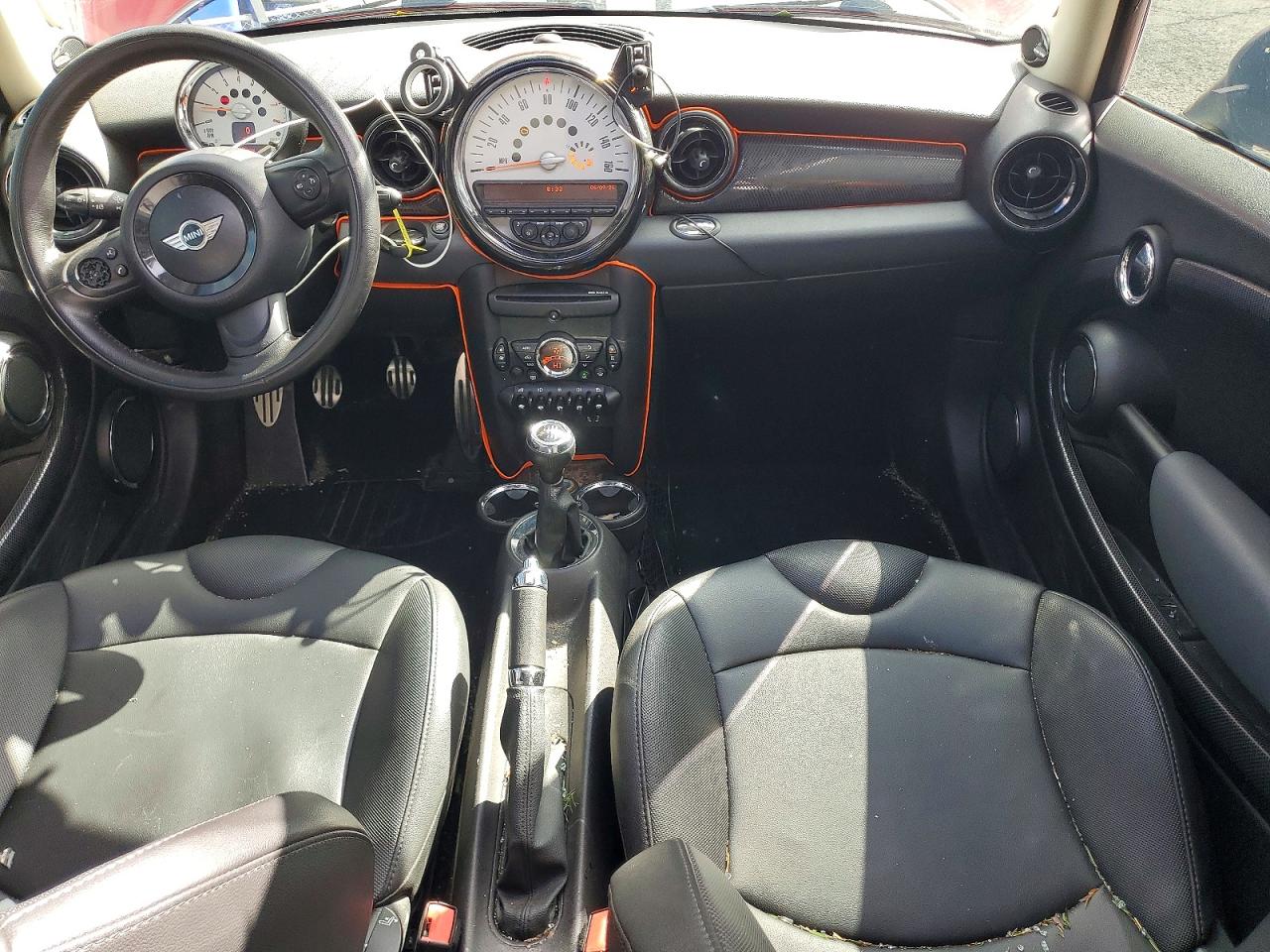 2012 Mini Cooper S Red vin: WMWSV3C56CTY29447