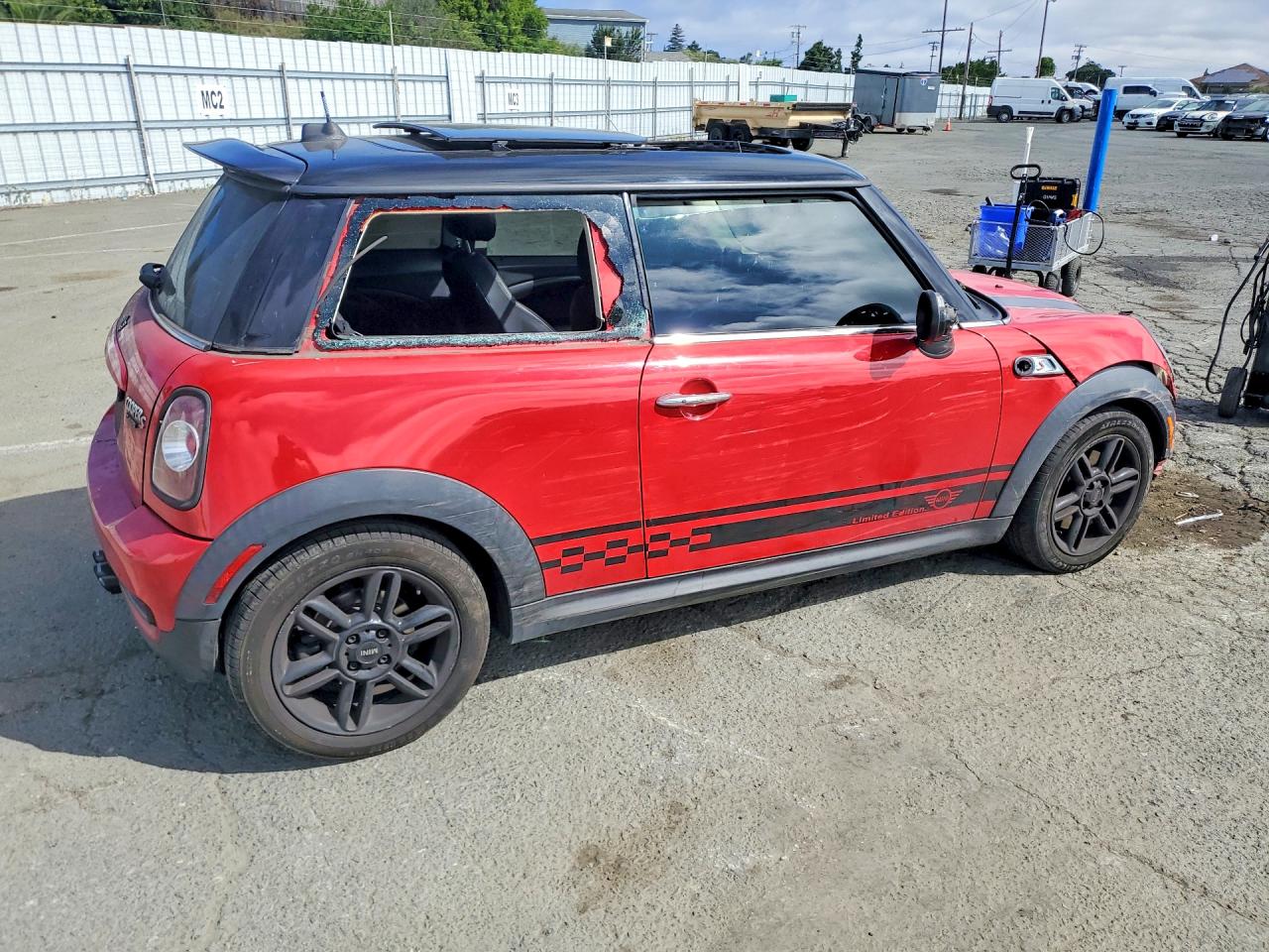2012 Mini Cooper S Red vin: WMWSV3C56CTY29447