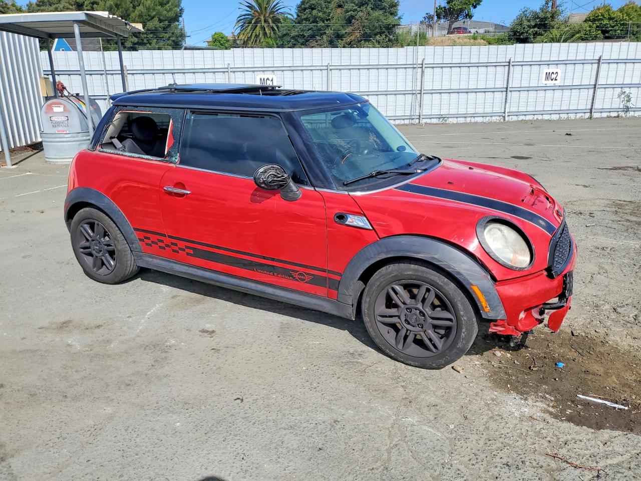 2012 Mini Cooper S Red vin: WMWSV3C56CTY29447
