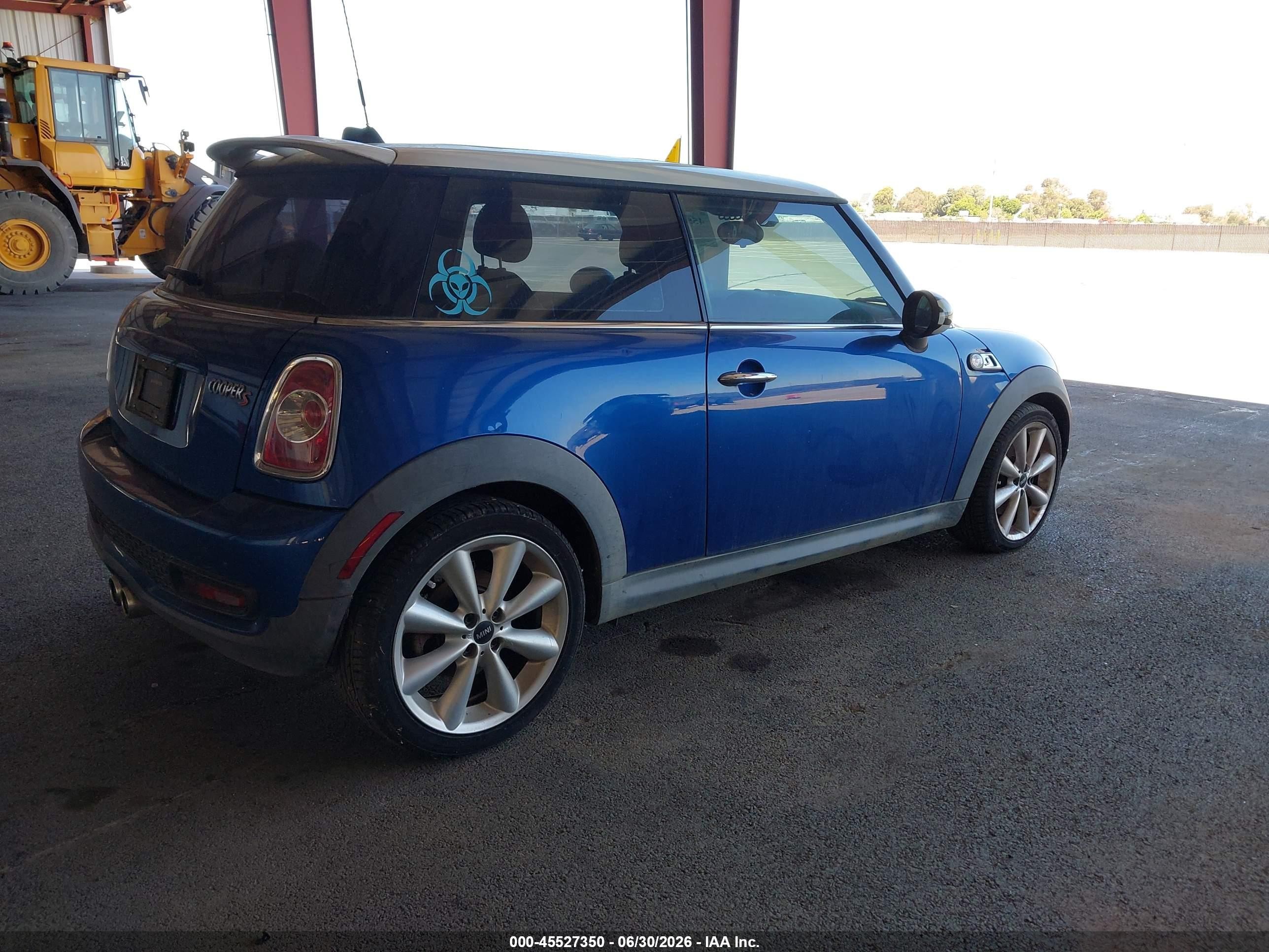 2013 Mini Hardtop Cooper S Blue vin: WMWSV3C56DT396942