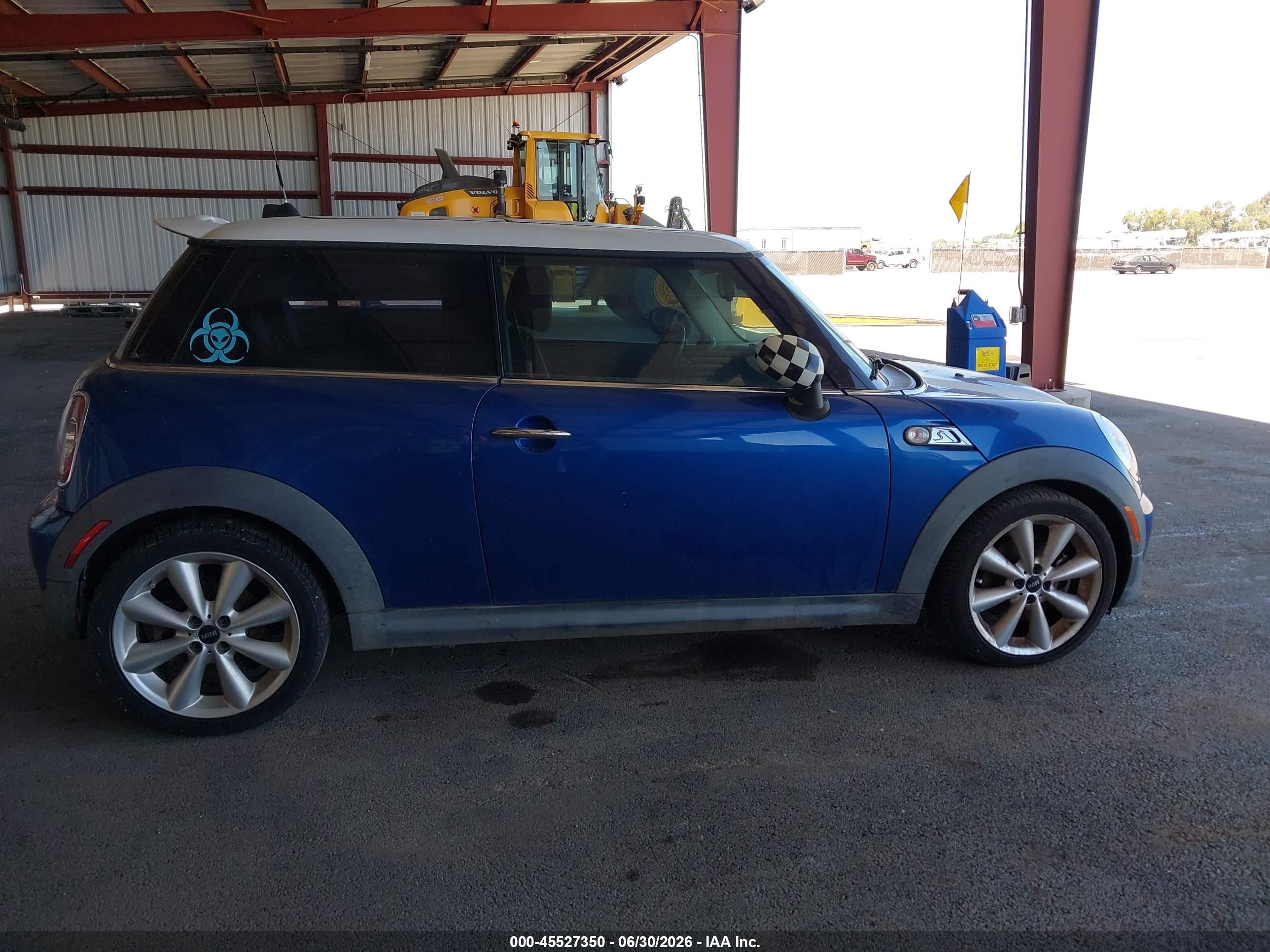 2013 Mini Hardtop Cooper S Blue vin: WMWSV3C56DT396942