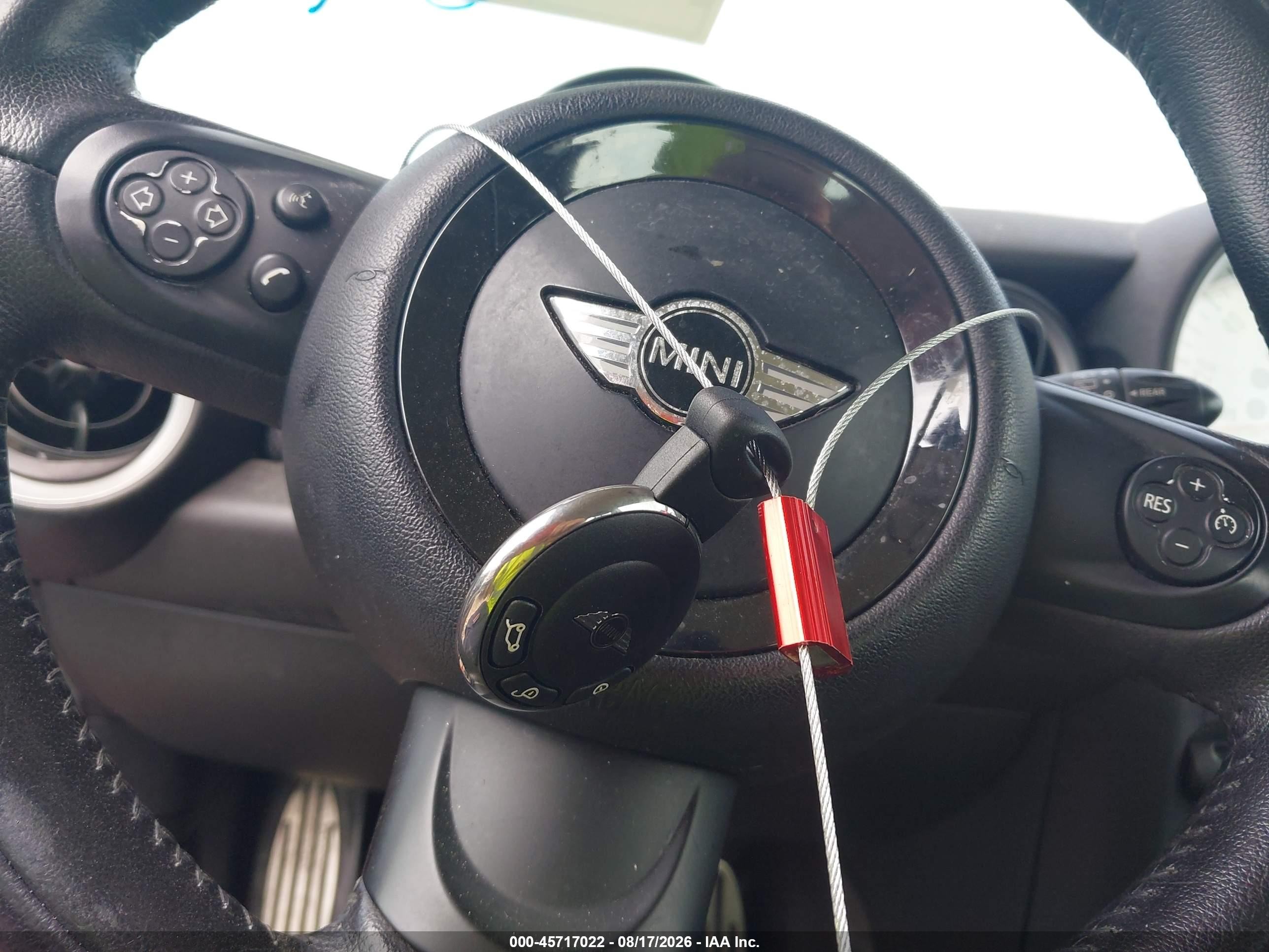 2013 Mini Hardtop Cooper S Красный vin: WMWSV3C56DT476919