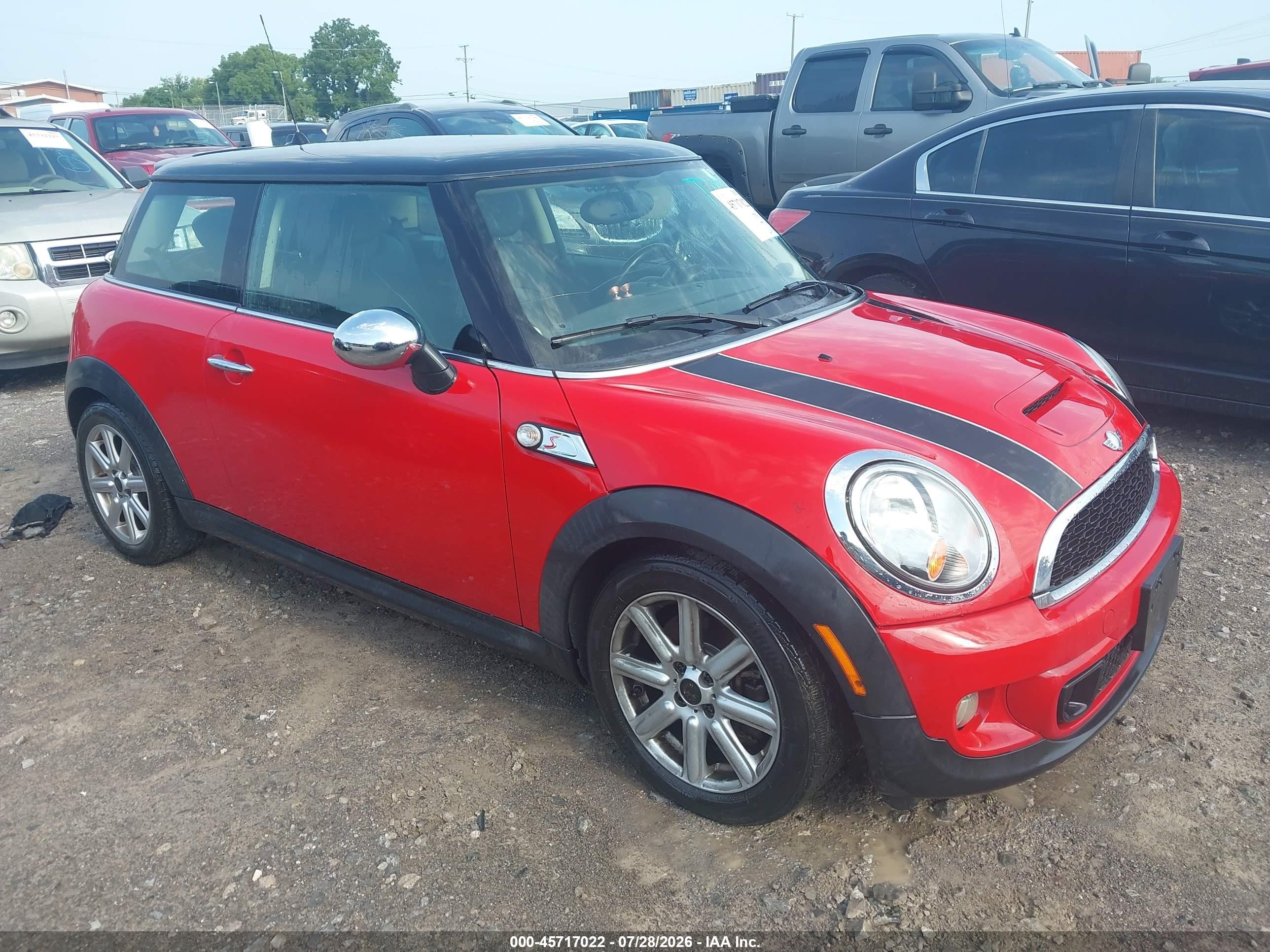 2013 Mini Hardtop Cooper S Красный vin: WMWSV3C56DT476919