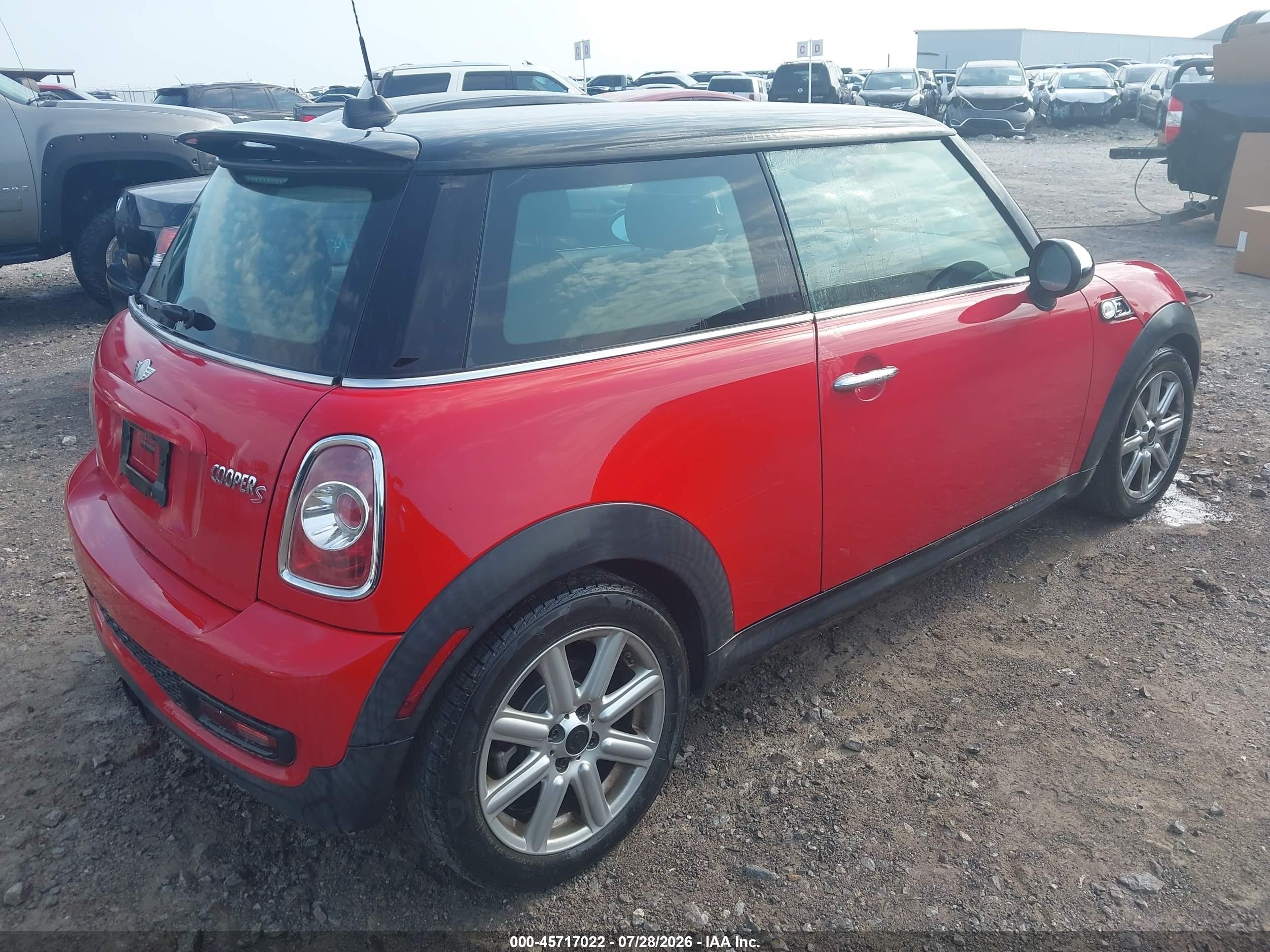 2013 Mini Hardtop Cooper S Красный vin: WMWSV3C56DT476919