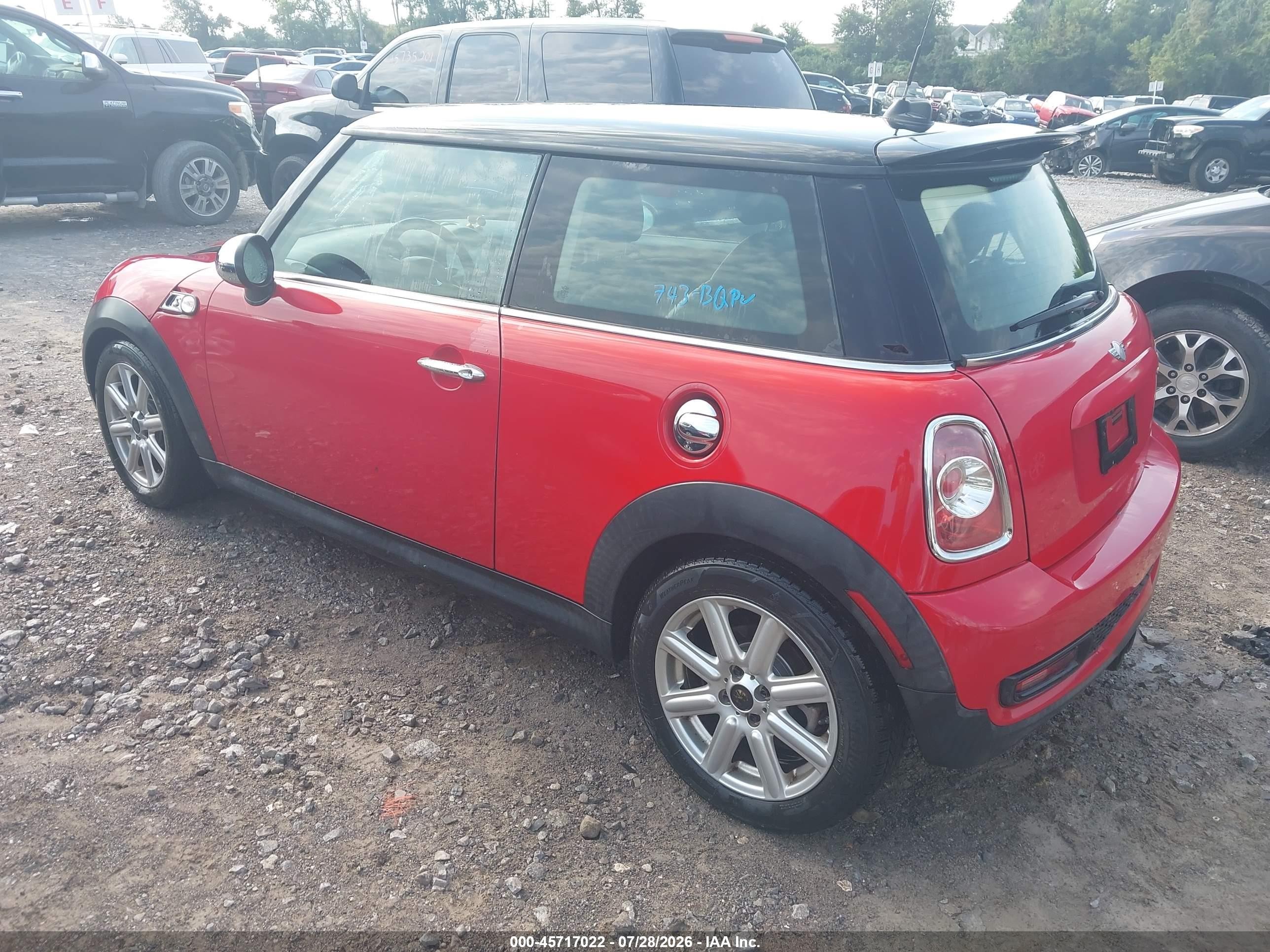 2013 Mini Hardtop Cooper S Красный vin: WMWSV3C56DT476919