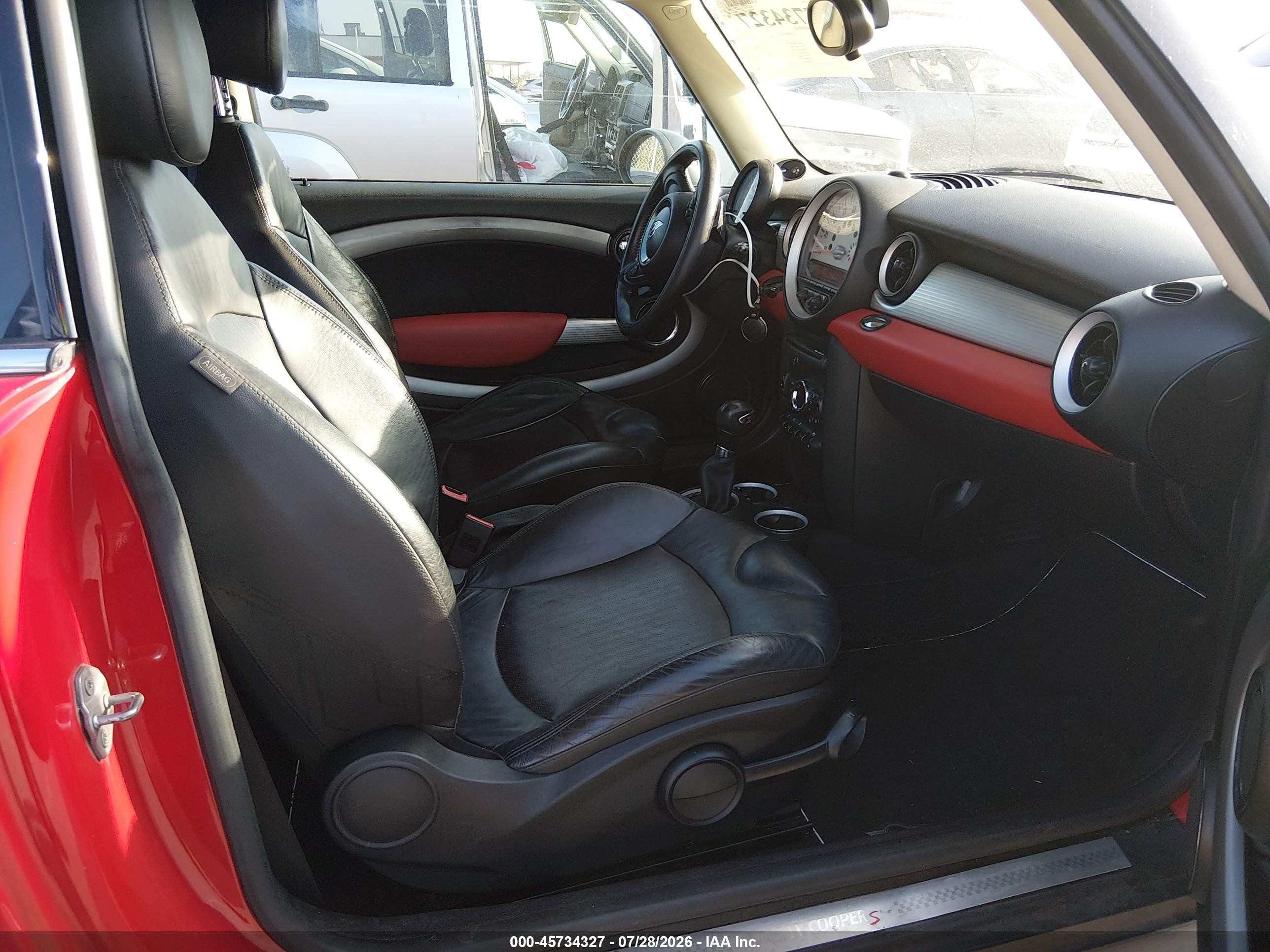 2011 Mini Cooper S   Red vin: WMWSV3C57BTY12123