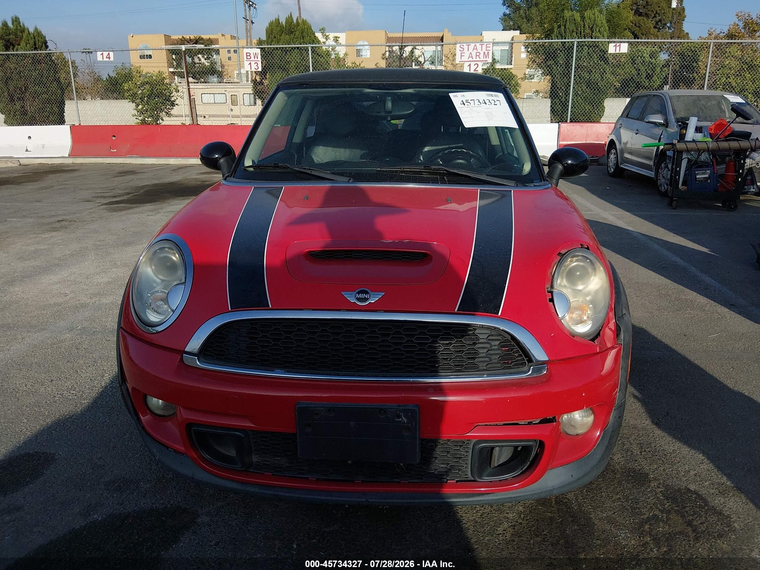 2011 Mini Cooper S   Red vin: WMWSV3C57BTY12123