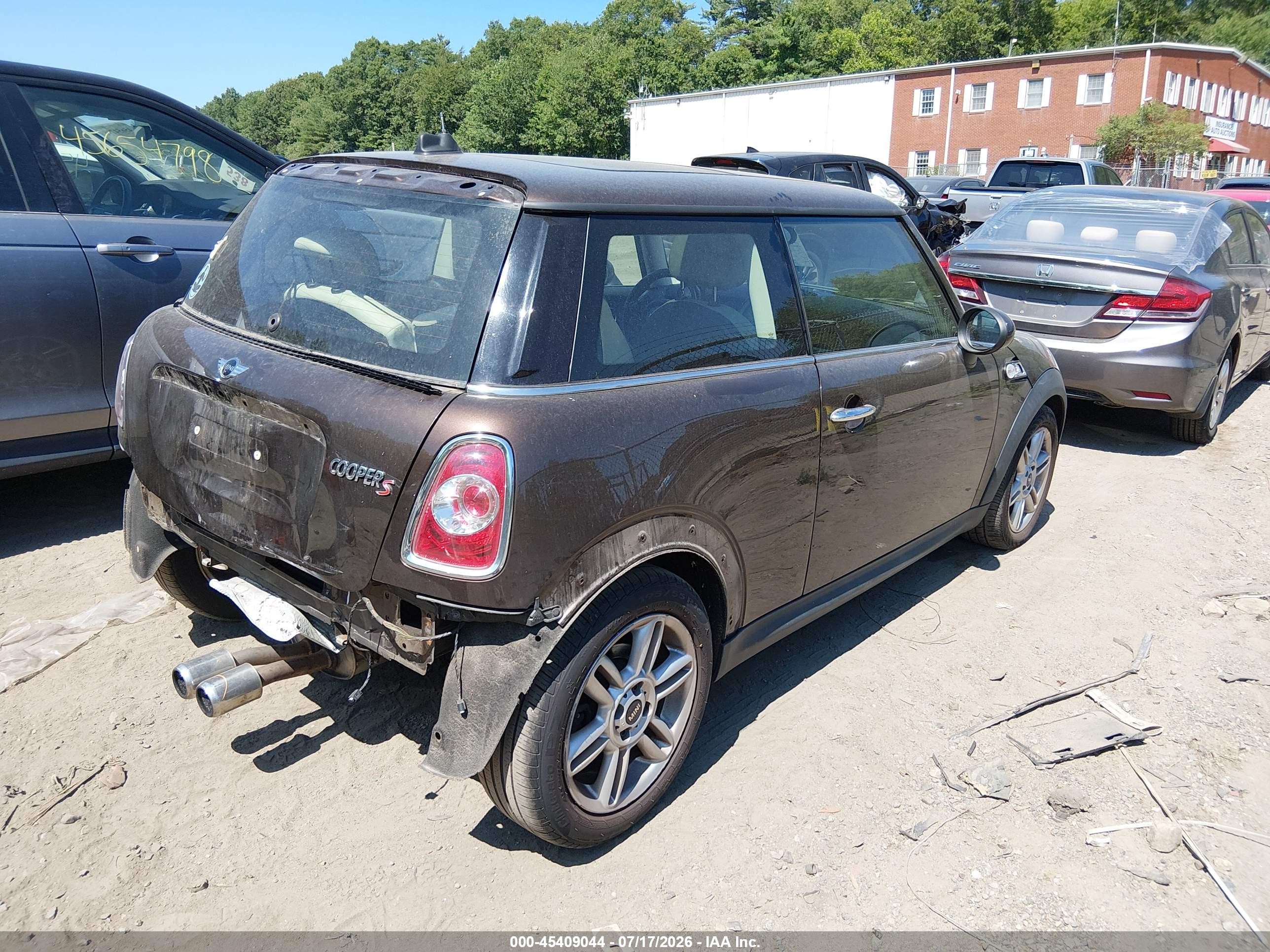2013 Mini Hardtop Cooper S Brown vin: WMWSV3C57DT388865