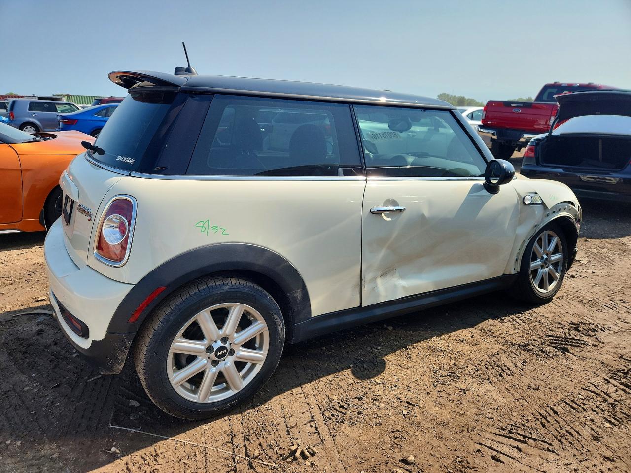 2013 Mini Cooper S Белый vin: WMWSV3C57DT389885
