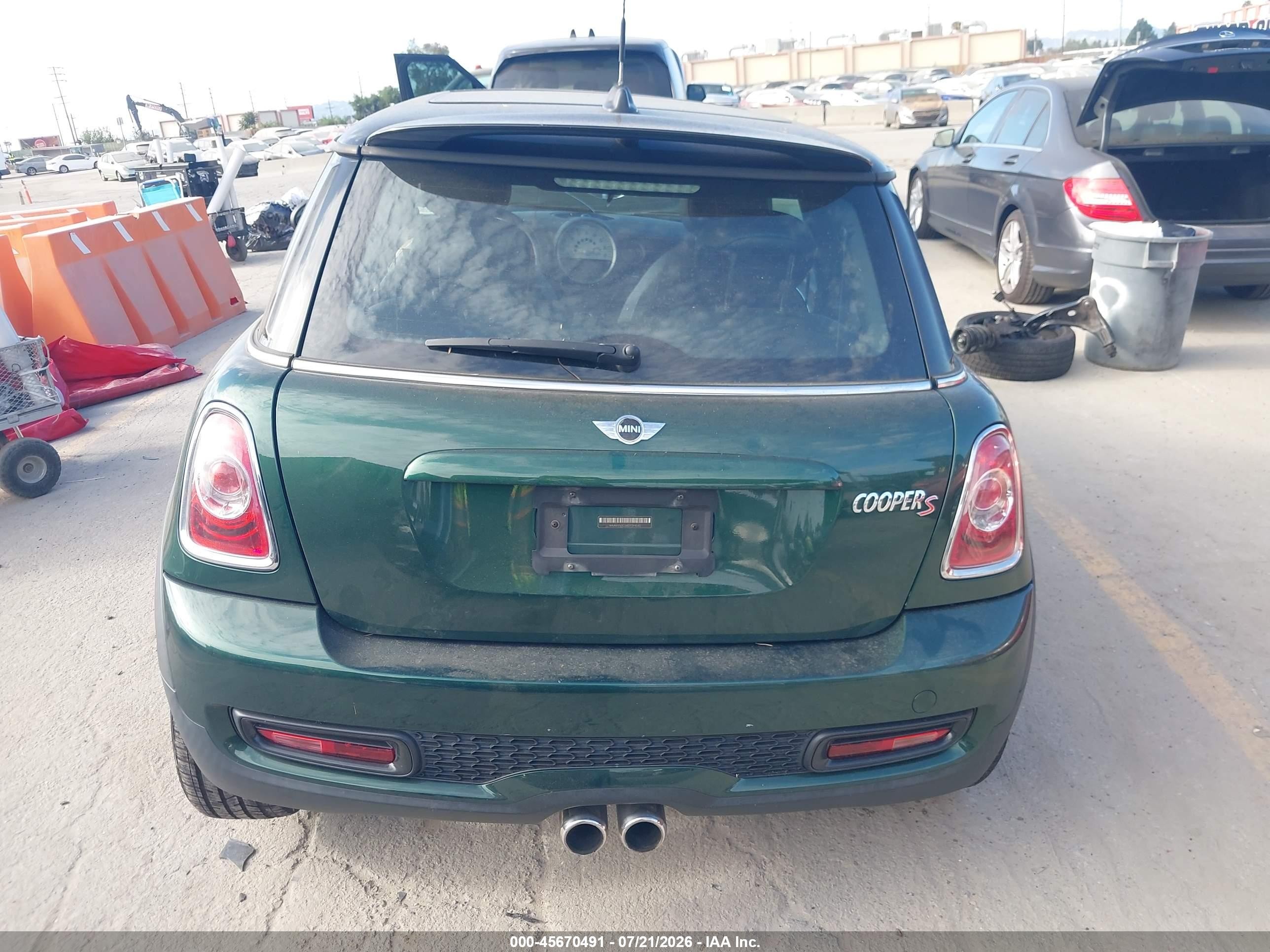 2013 Mini Hardtop Cooper S Green vin: WMWSV3C58DT394545