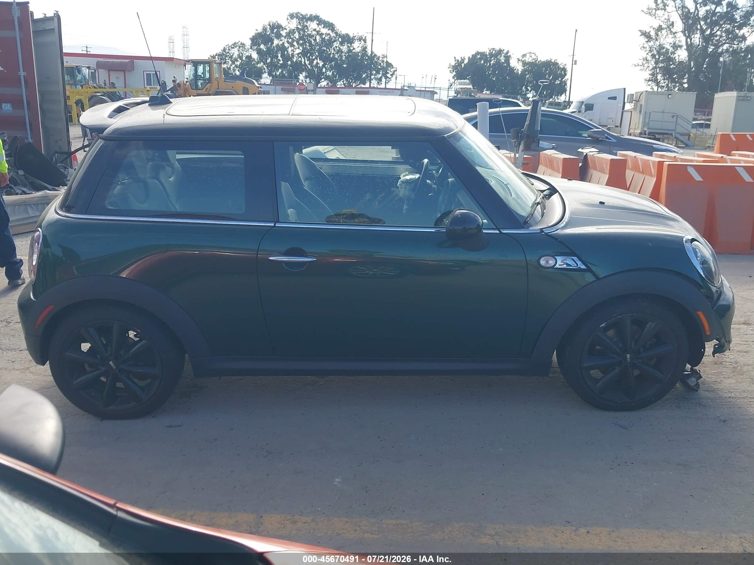 2013 Mini Hardtop Cooper S Green vin: WMWSV3C58DT394545