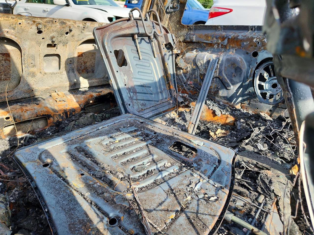 2012 Mini Cooper S Burn vin: WMWSV3C59CTY16627