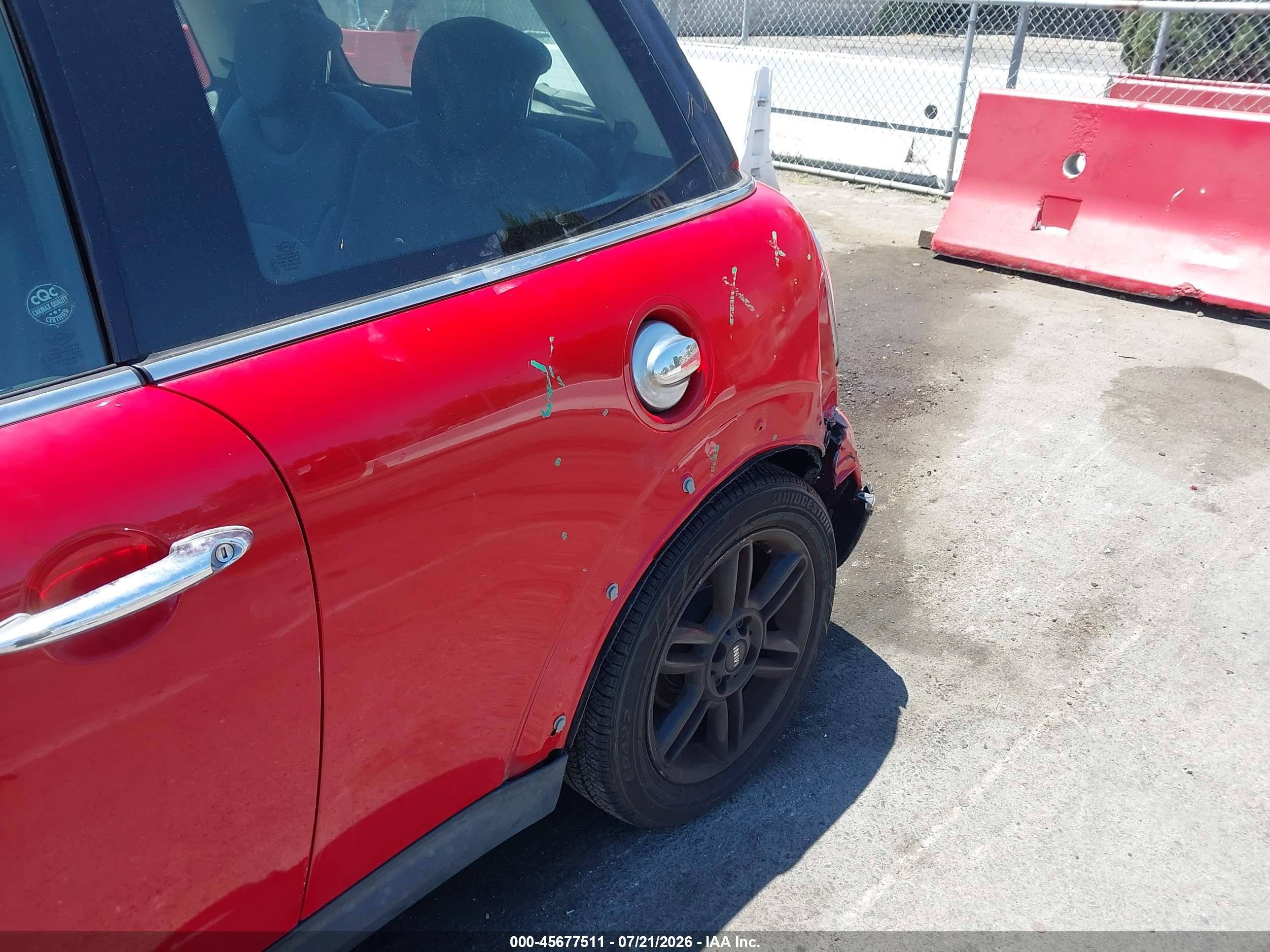 2013 Mini Hardtop Cooper S Красный vin: WMWSV3C59DT388852