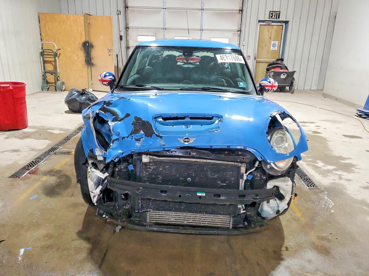 2013 Mini Cooper S Blue vin: WMWSV3C59DT389077