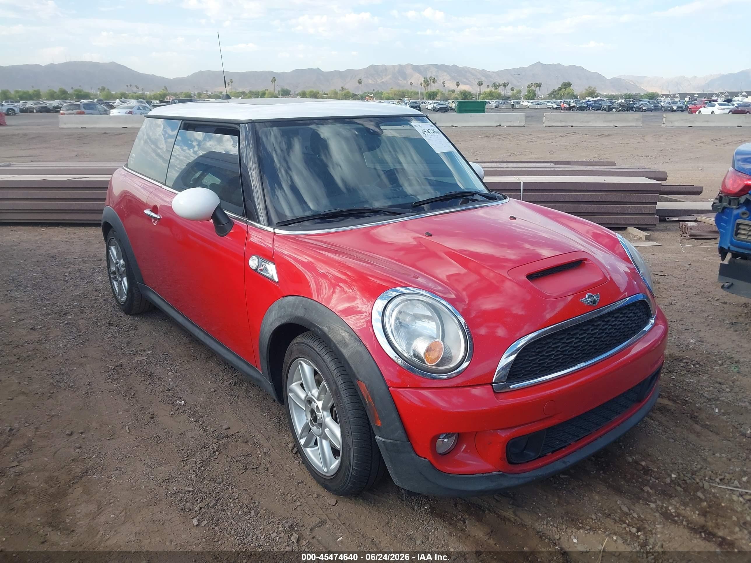 2013 Mini Hardtop Cooper S Red vin: WMWSV3C59DT476249