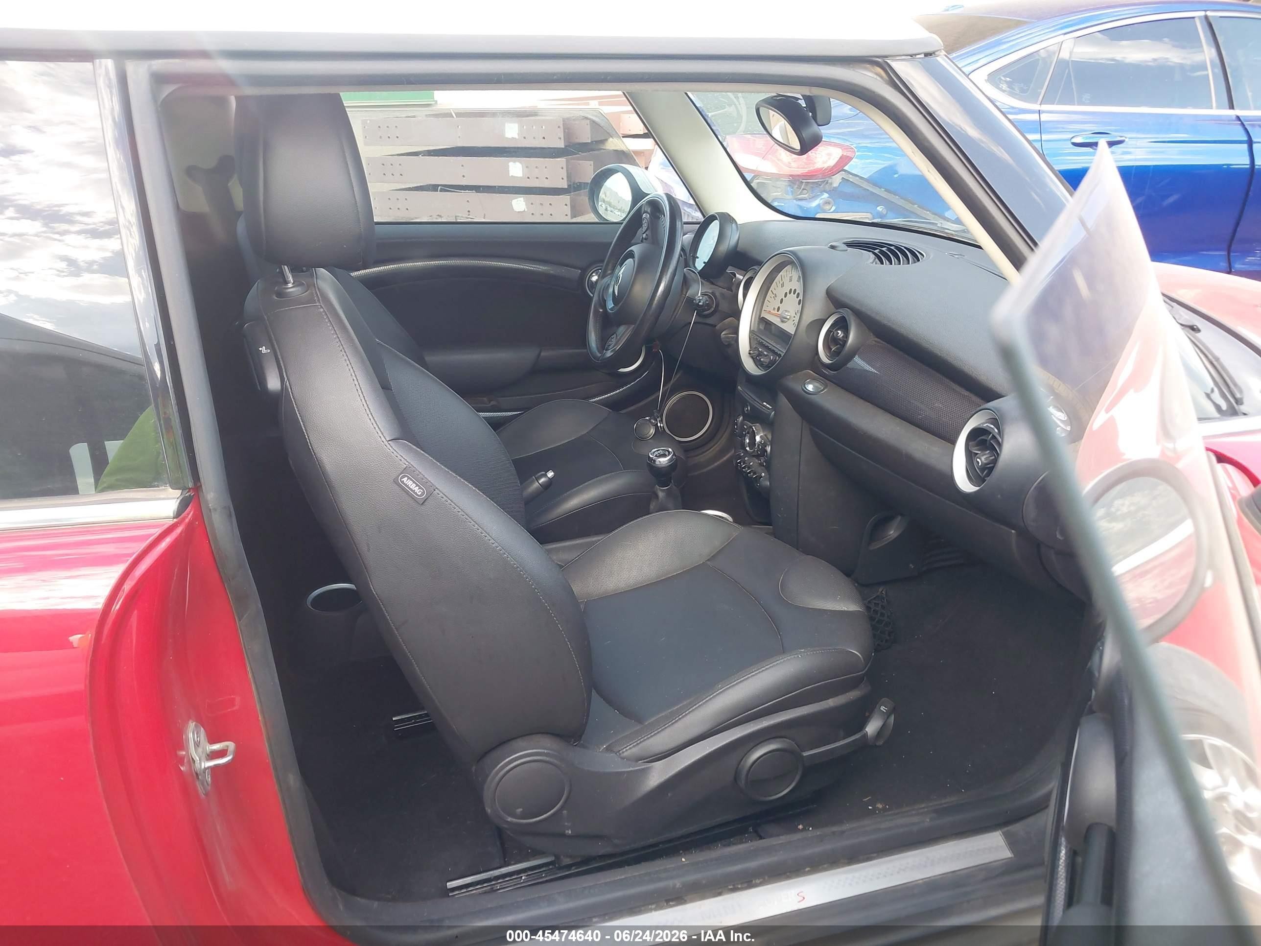 2013 Mini Hardtop Cooper S Red vin: WMWSV3C59DT476249