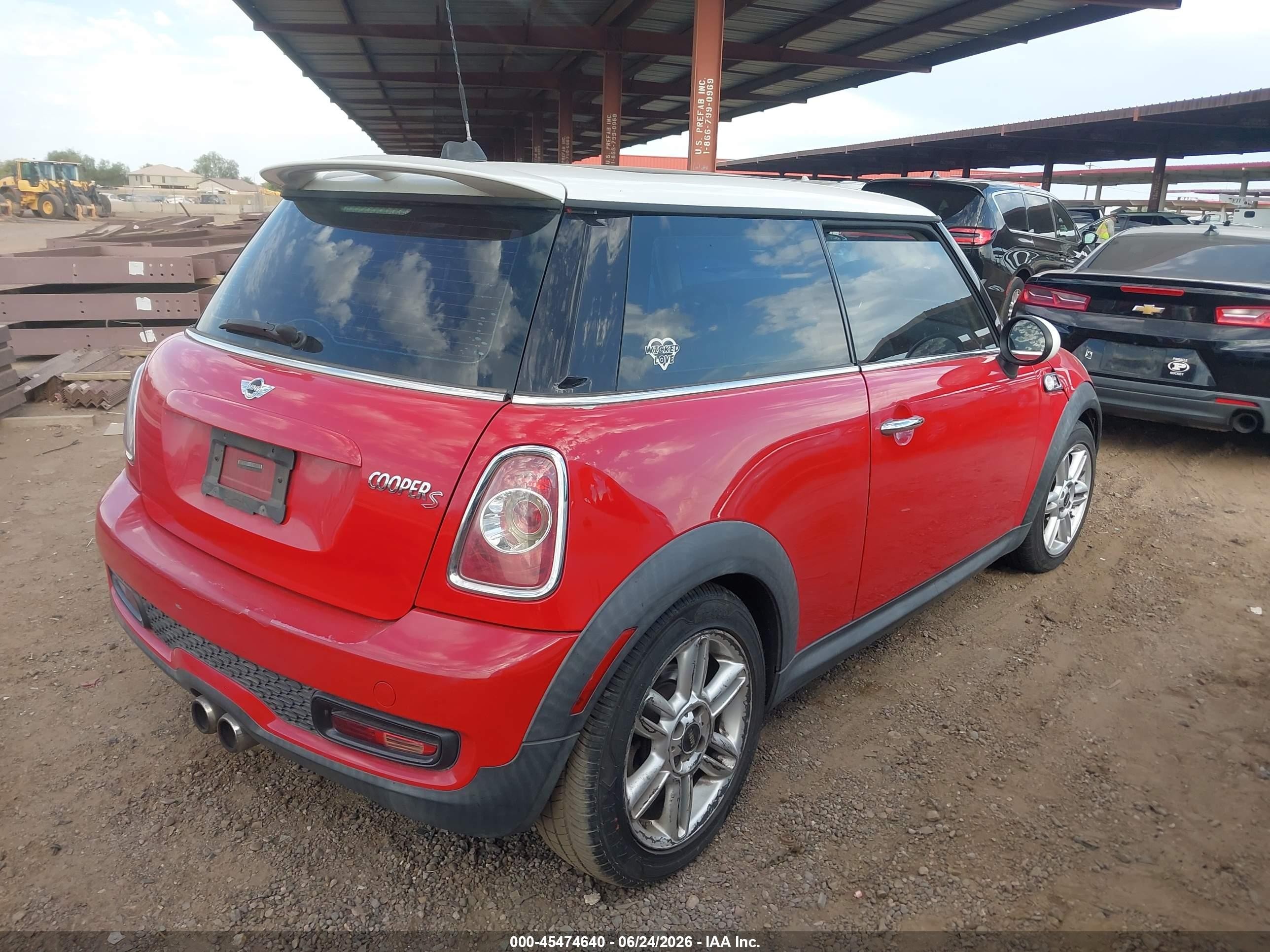 2013 Mini Hardtop Cooper S Red vin: WMWSV3C59DT476249
