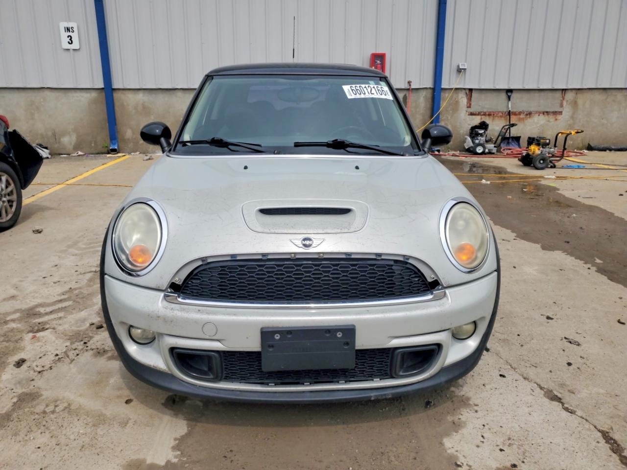 2011 Mini Cooper S Silver vin: WMWSV3C5XBTY12598
