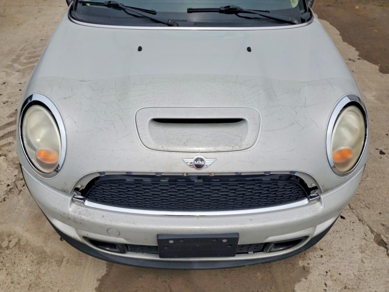 2011 Mini Cooper S Silver vin: WMWSV3C5XBTY12598