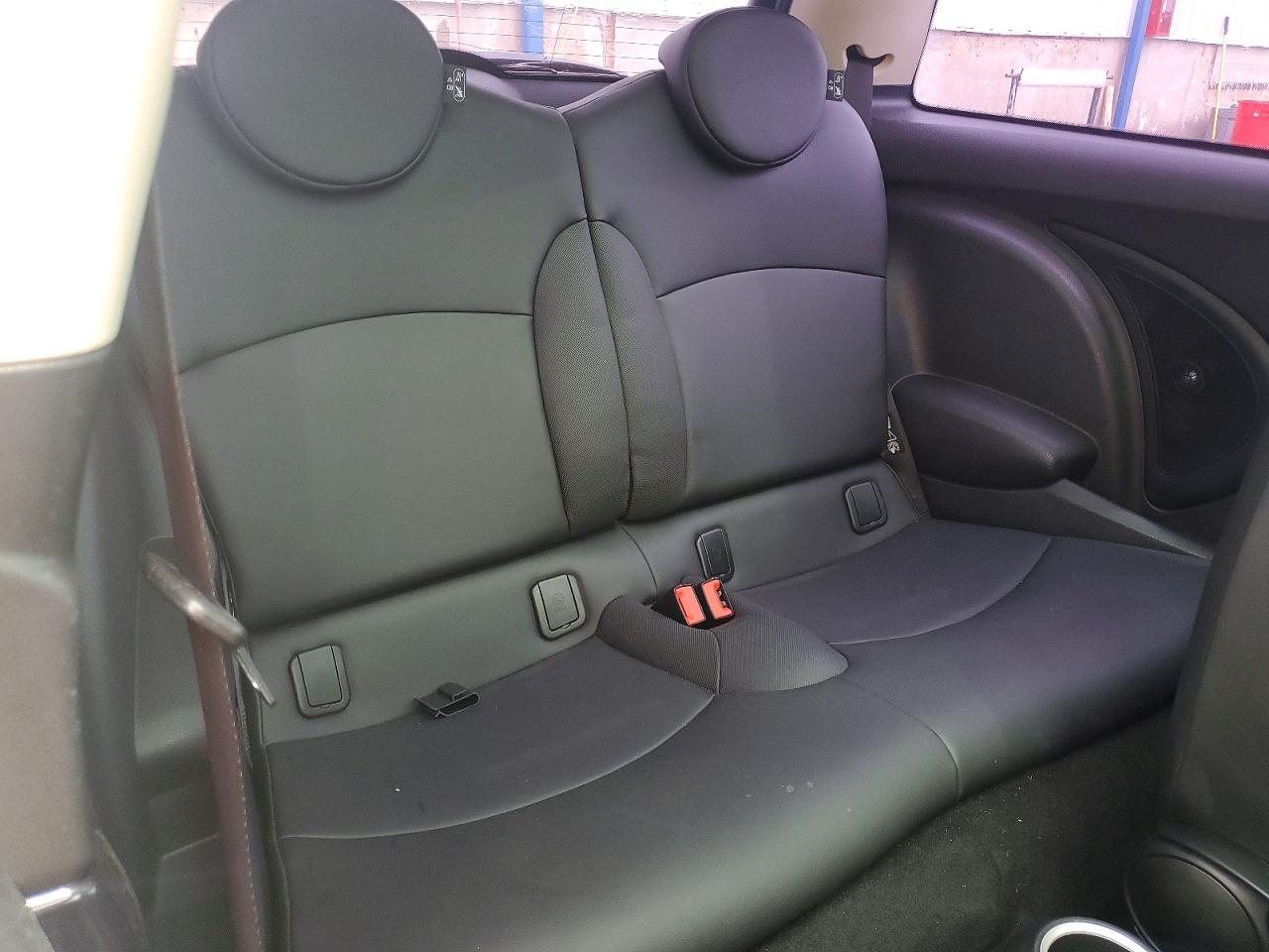 2011 Mini Cooper S Silver vin: WMWSV3C5XBTY12598