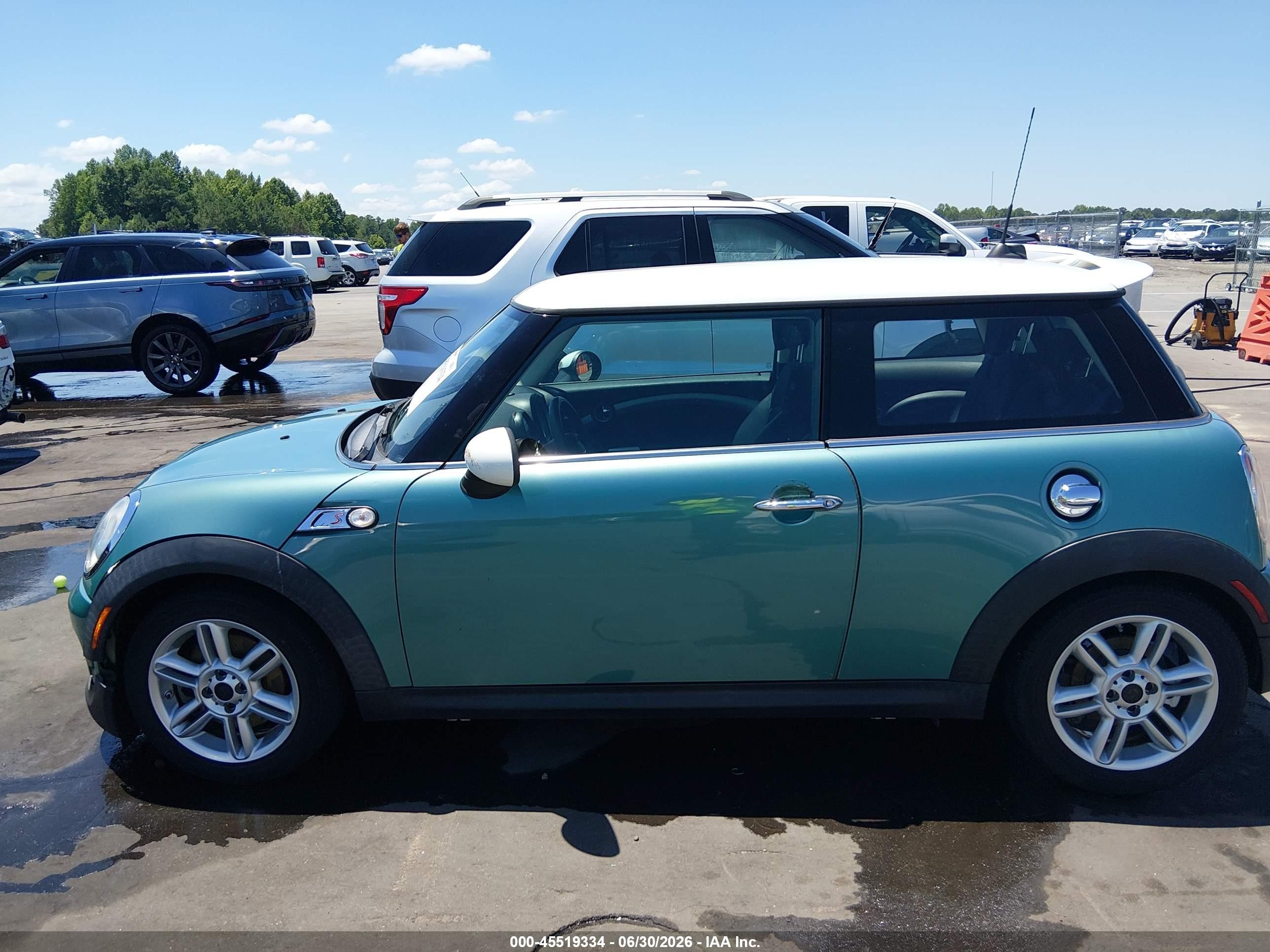 2012 Mini Cooper S   Бирюзовый vin: WMWSV3C5XCTY27345