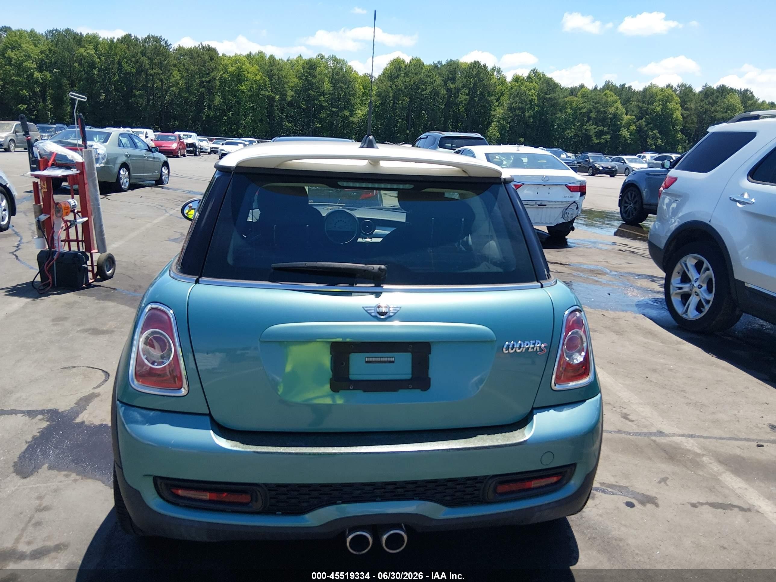 2012 Mini Cooper S   Бирюзовый vin: WMWSV3C5XCTY27345