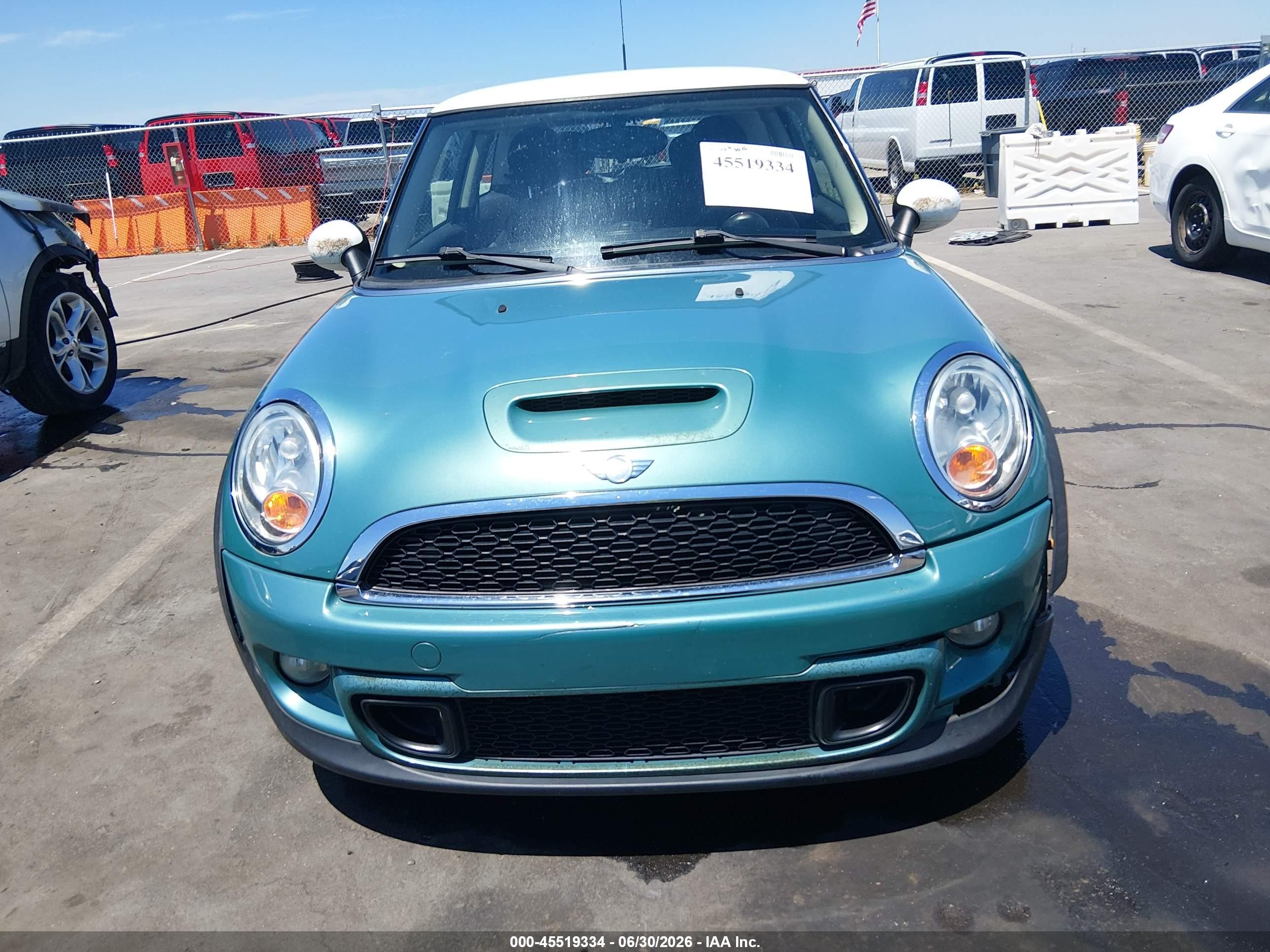 2012 Mini Cooper S   Бирюзовый vin: WMWSV3C5XCTY27345