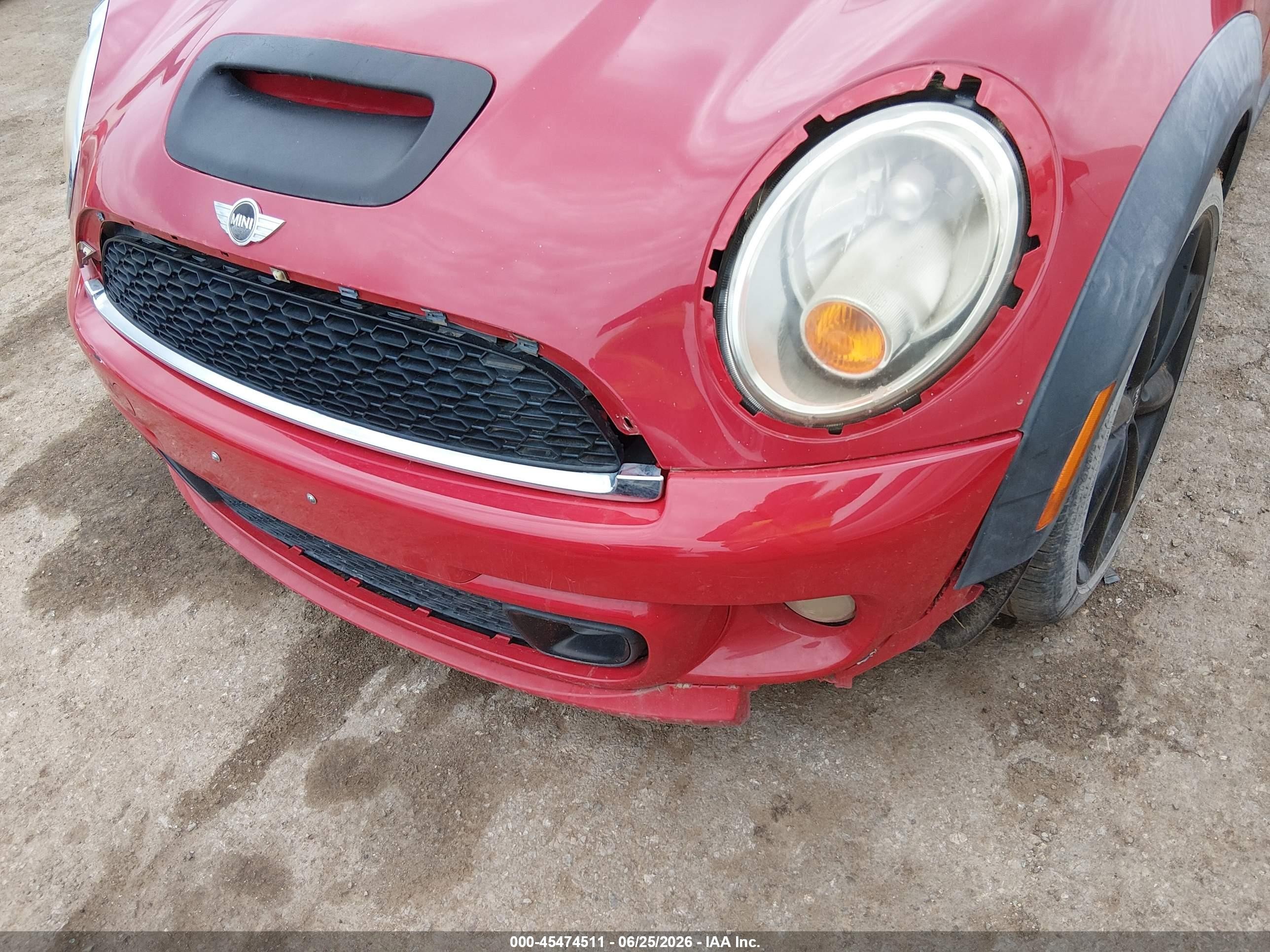 2013 Mini Hardtop Cooper S Красный vin: WMWSV3C5XDT393185