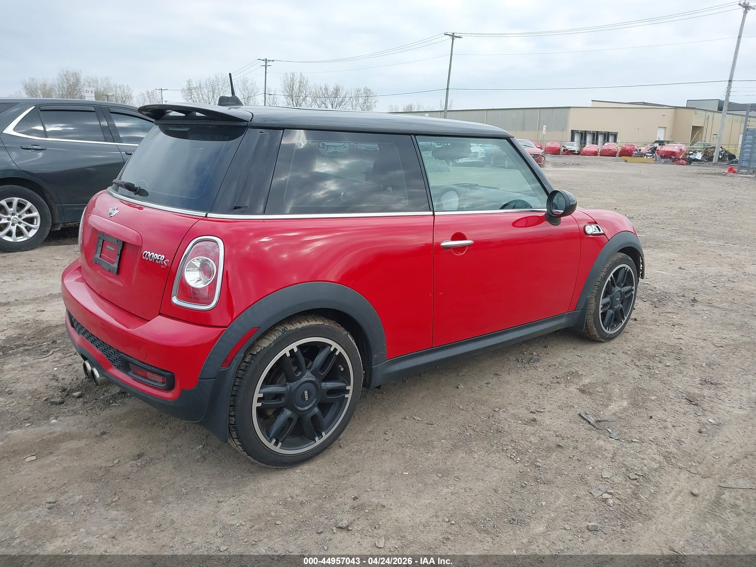 2013 Mini Hardtop Cooper S Red vin: WMWSV3C5XDT479421