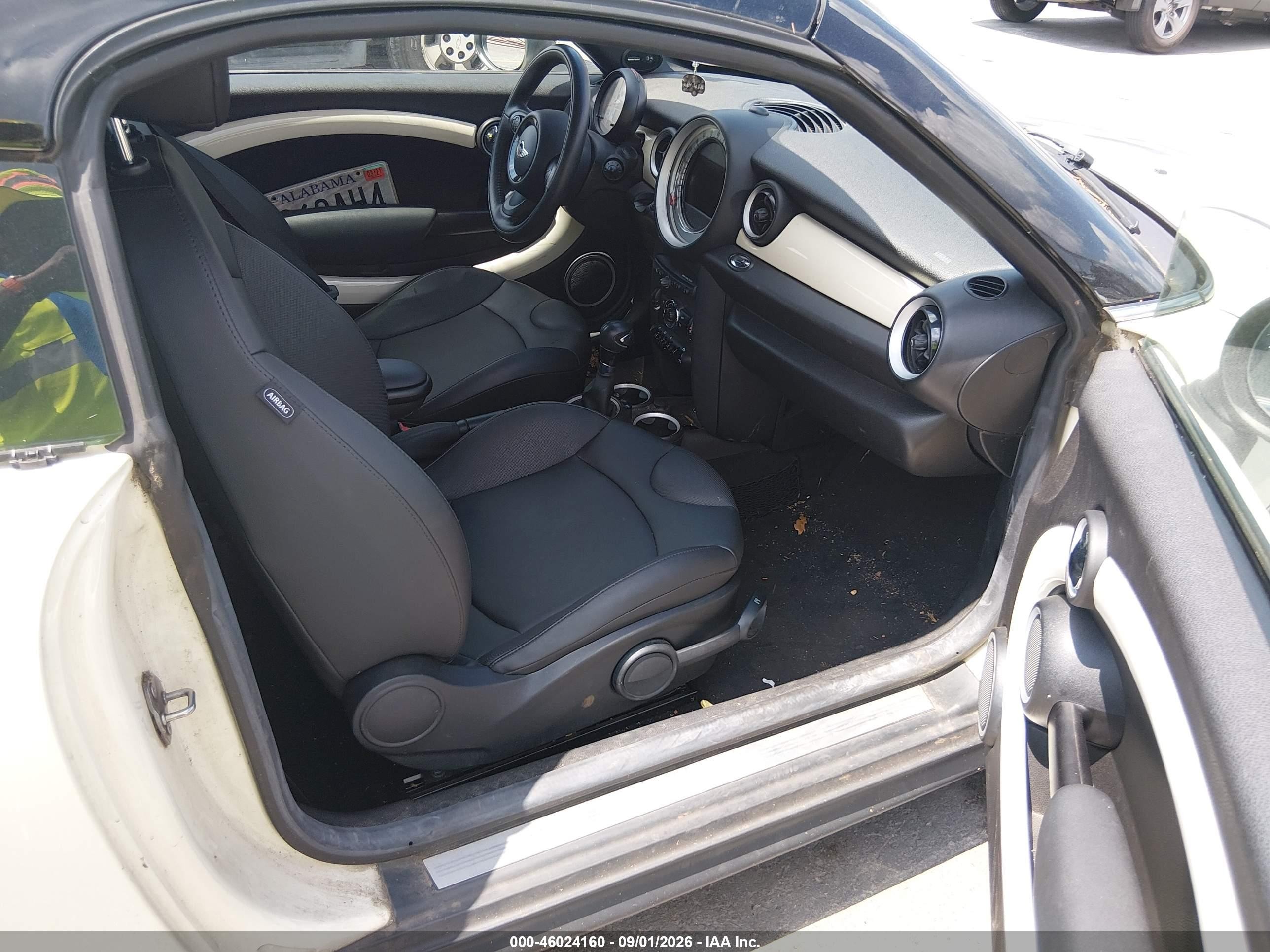 2013 Mini Coupe Cooper Cream vin: WMWSX1C52DT507775