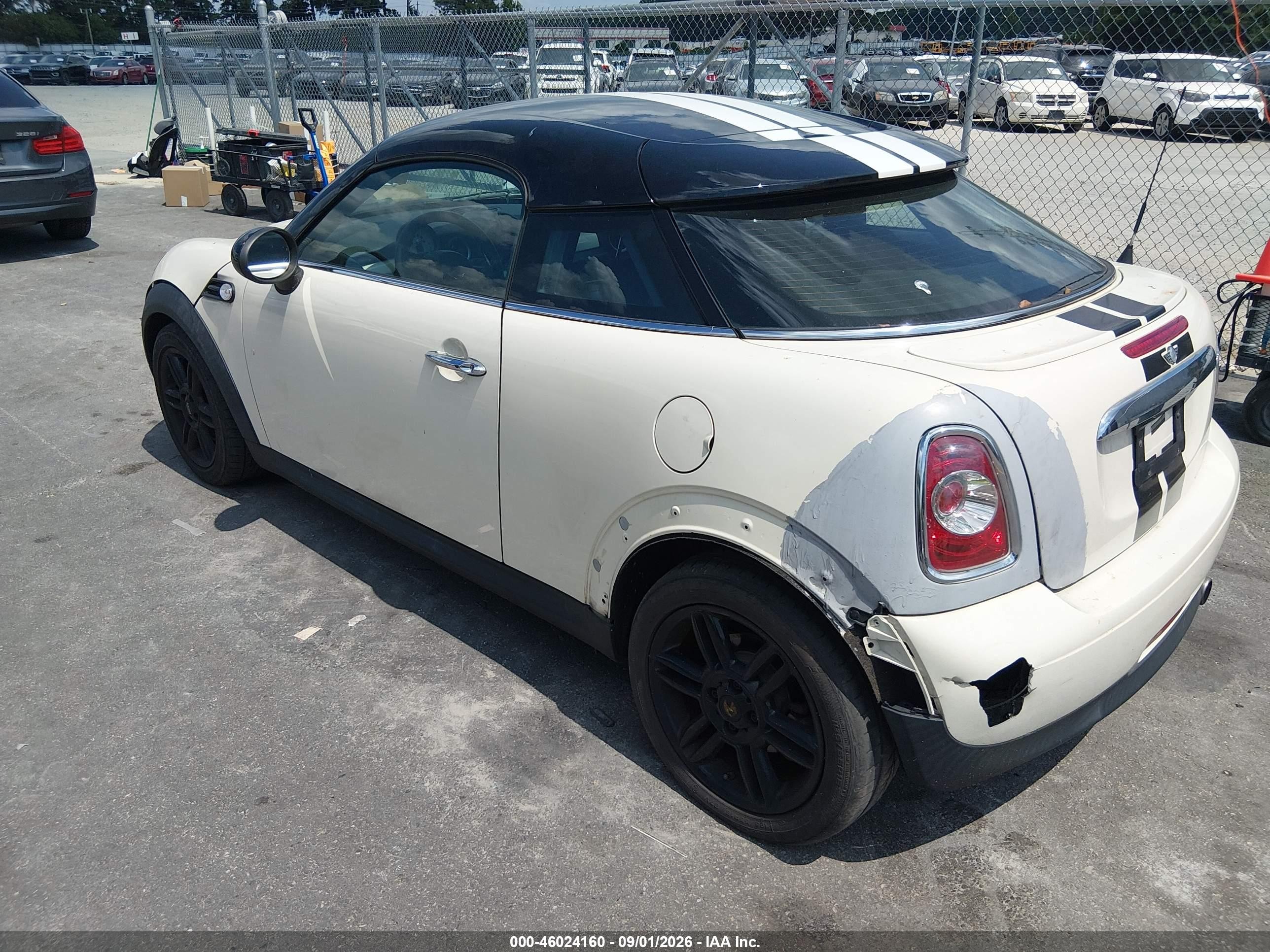 2013 Mini Coupe Cooper Cream vin: WMWSX1C52DT507775