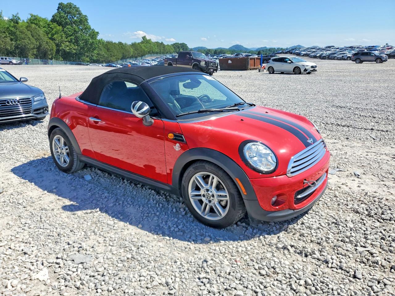 2015 Mini Cooper Roadster Red vin: WMWSY1C53FT626015