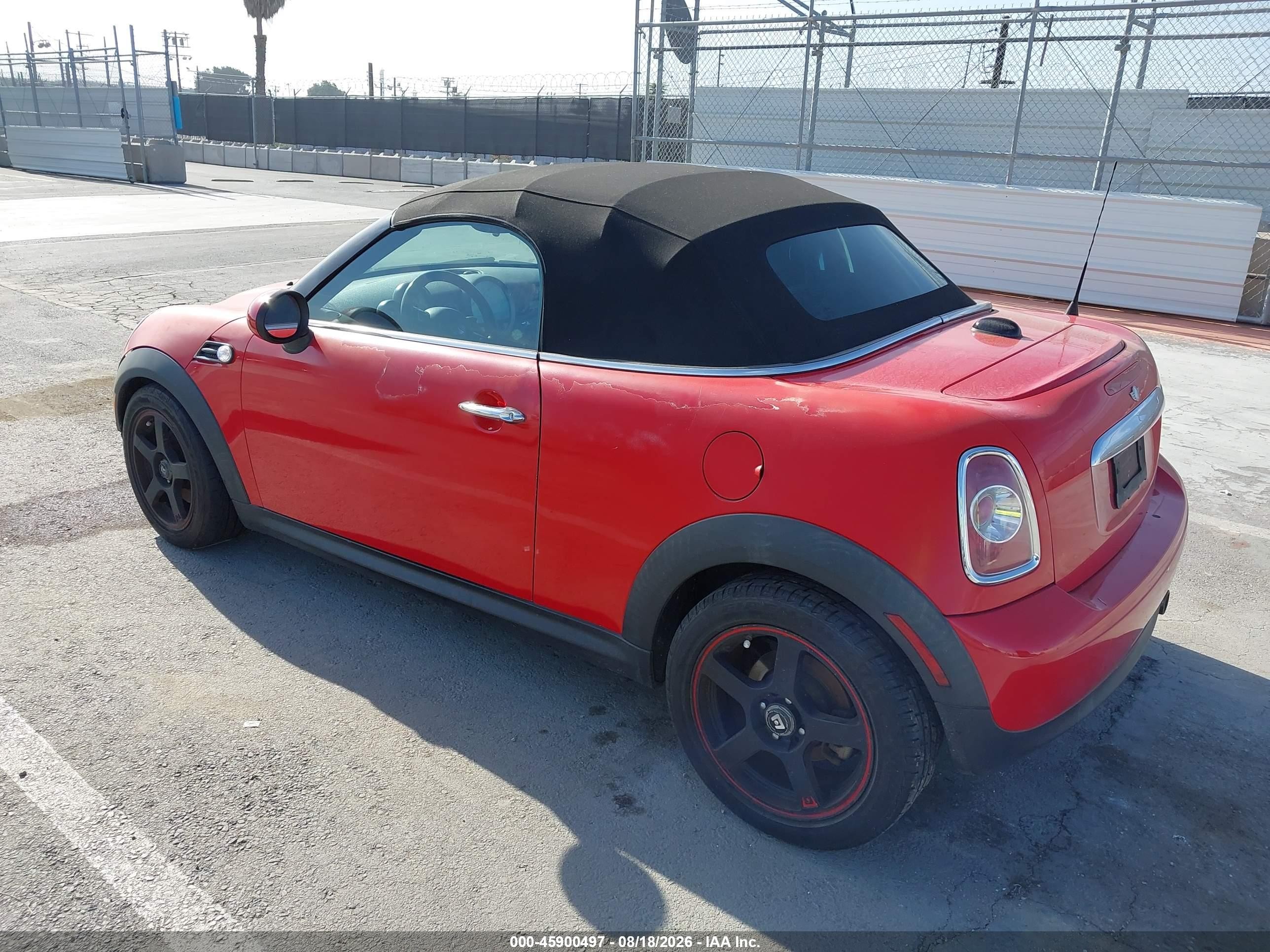 2012 Mini Cooper   Red vin: WMWSY1C54CT311560