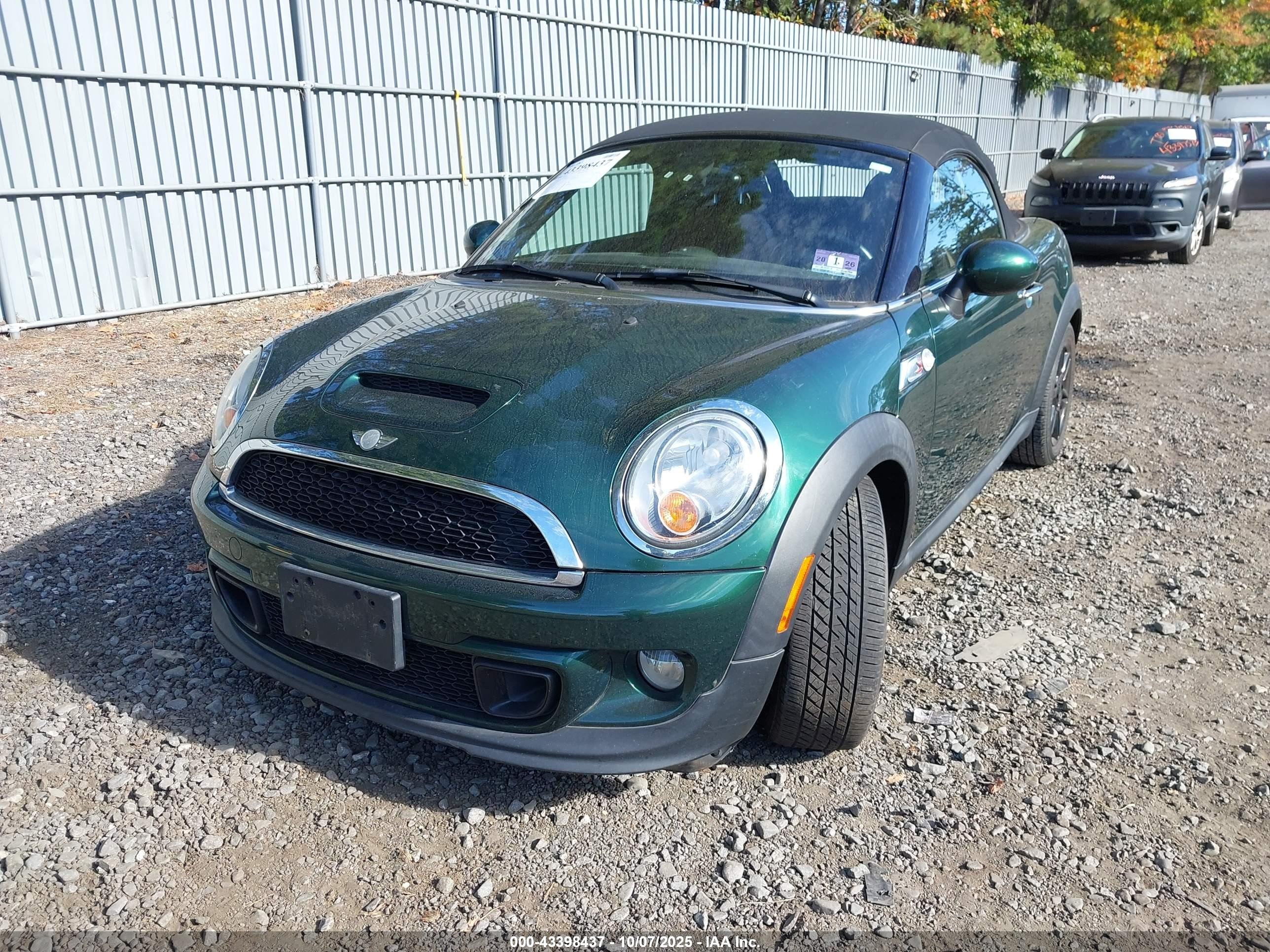 2013 Mini Roadster Cooper S Зеленый vin: WMWSY3C51DT565871