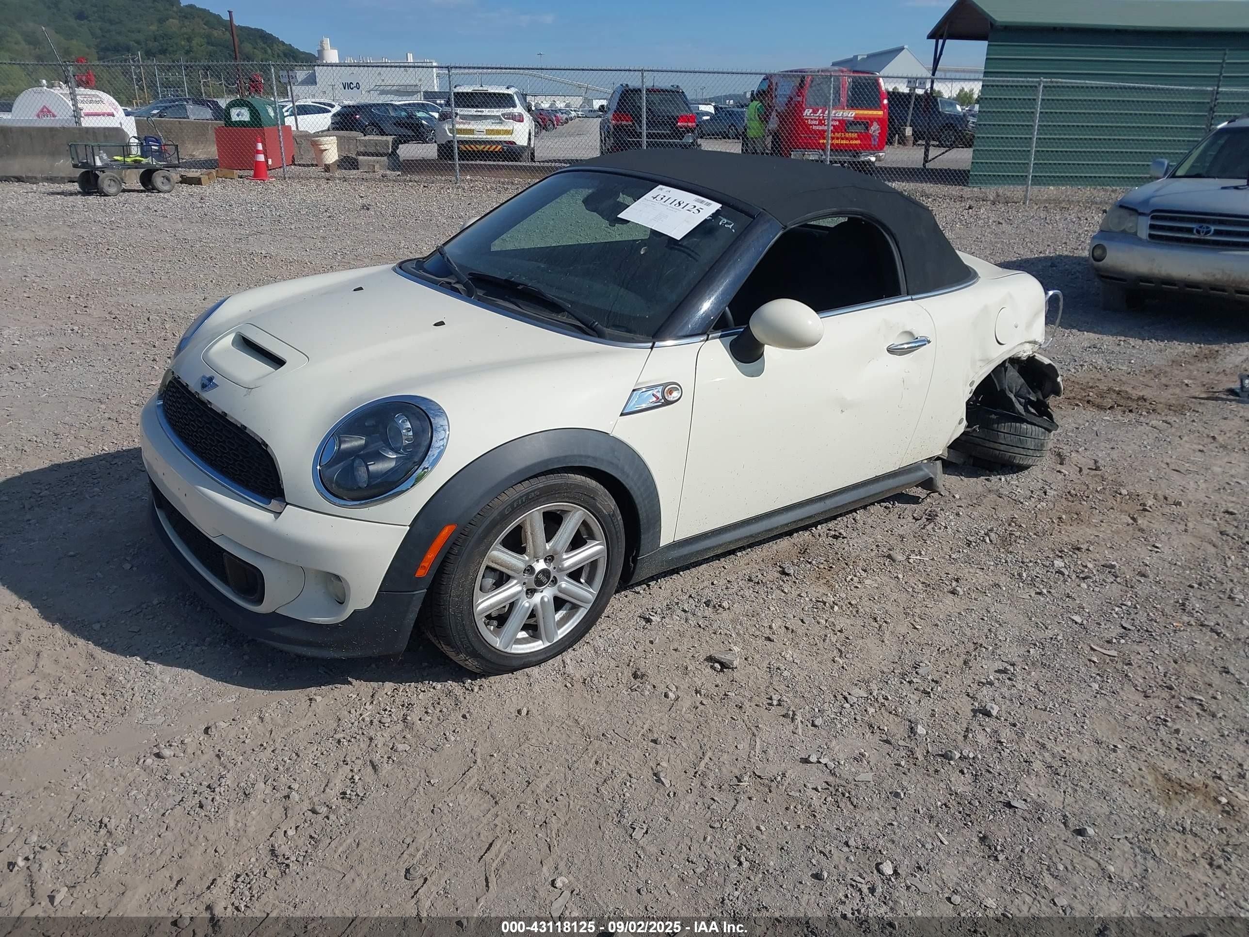 2013 Mini Roadster Cooper S White vin: WMWSY3C54DT594314