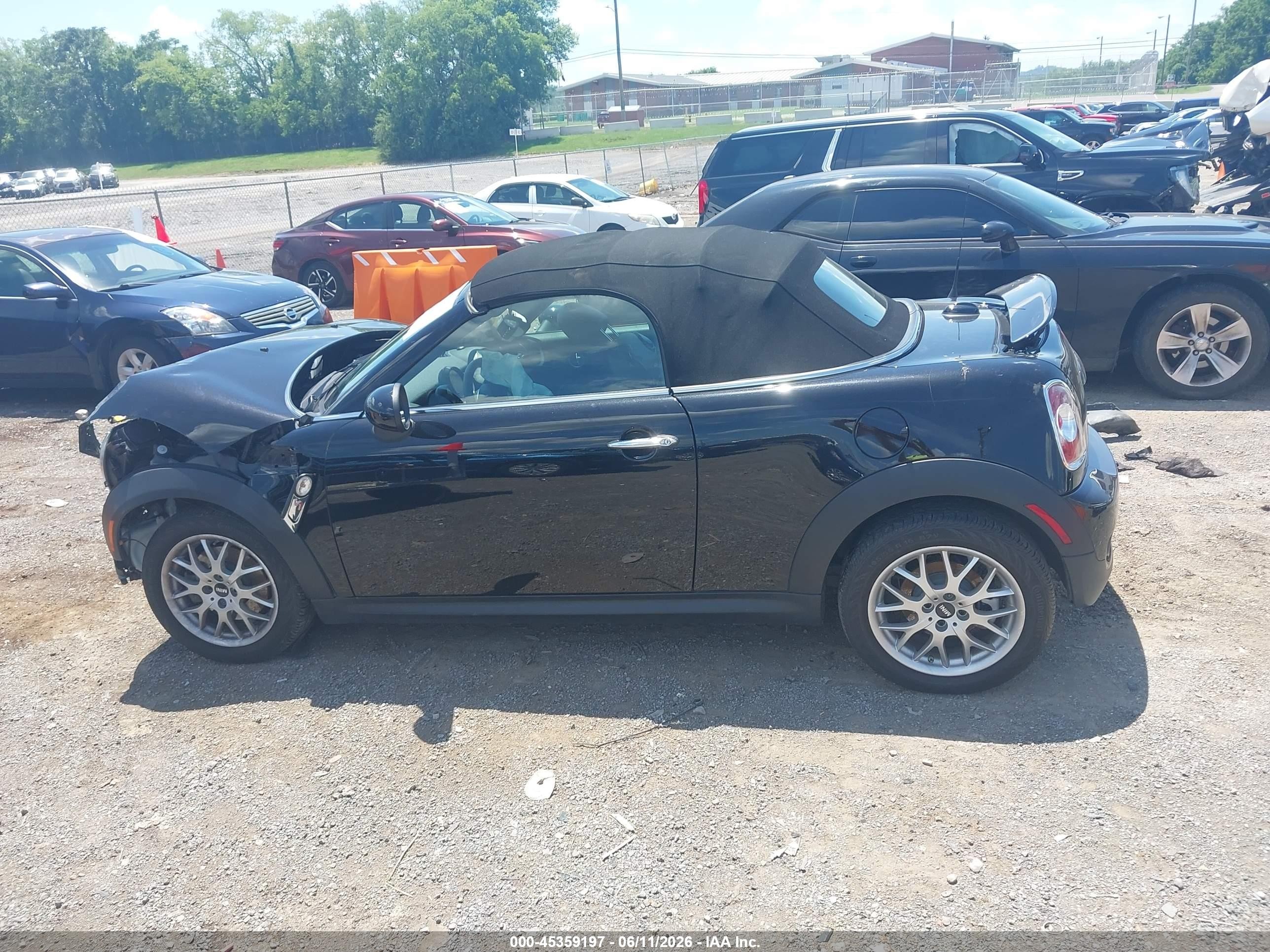 2015 Mini Roadster Cooper S Black vin: WMWSY3C56FT595368