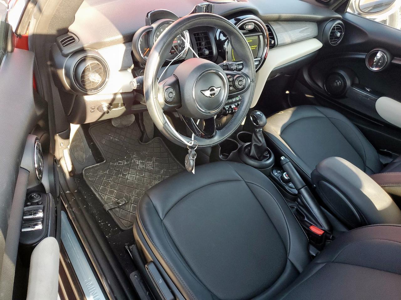 2018 Mini Cooper Красный vin: WMWWG5C50J3D00728